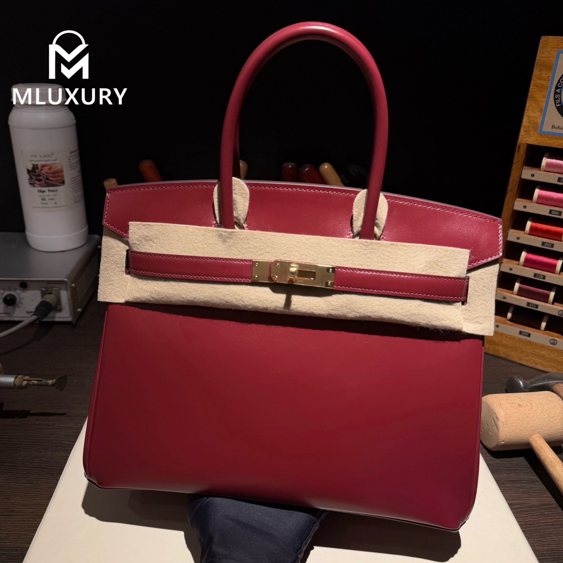 Hermès Birkin 25 Box Leather, Hermès Red, Gold Hardware
