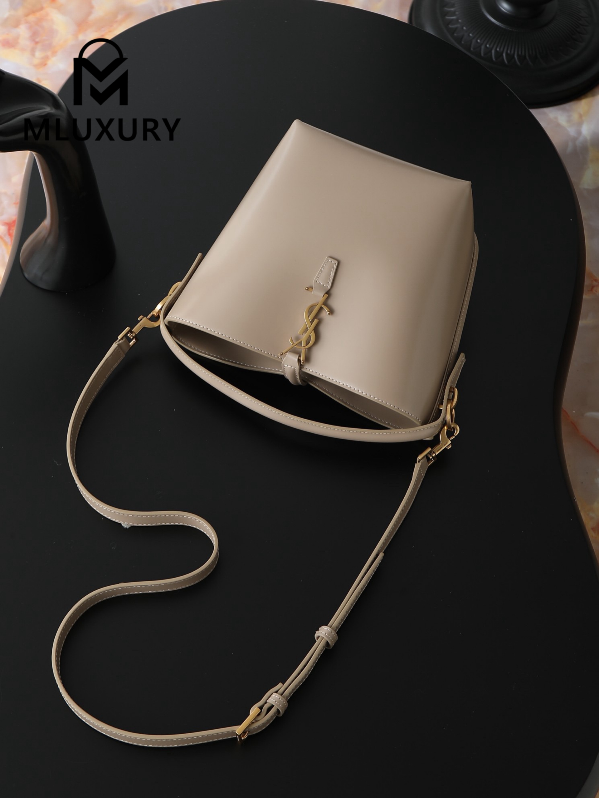 YSL LE 37 Bucket Bag (Small), Apricot