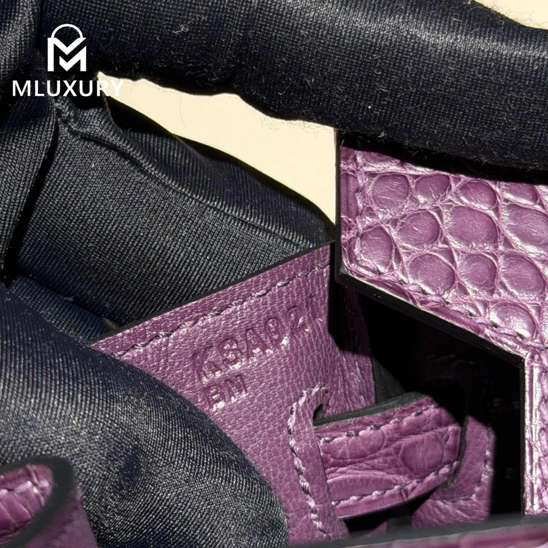 Hermès Birkin 25, Matte crocodile leather, Grape purple, Gold hardware