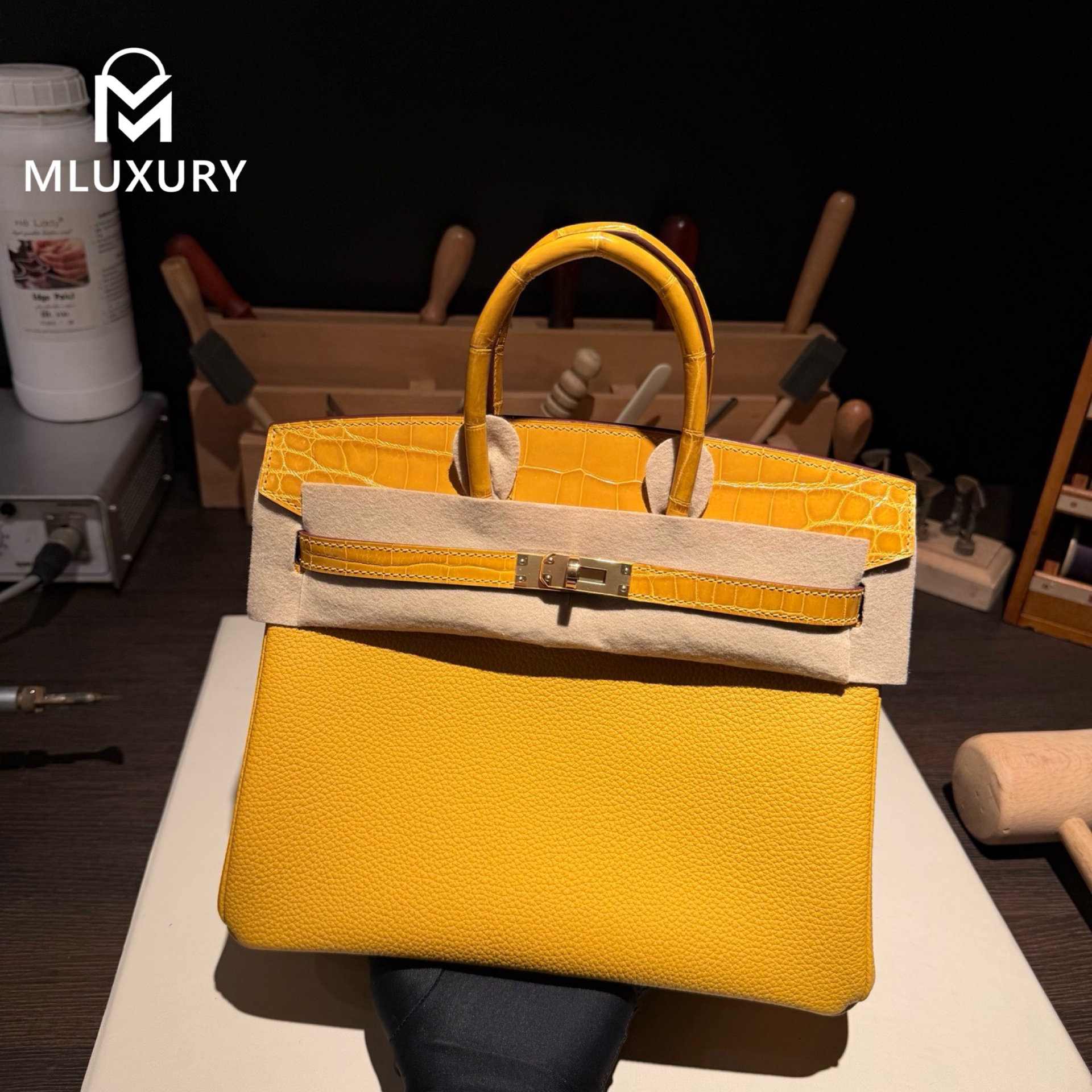 Hermès Birkin 25 Togo with glossy crocodile pattern , Amber yellow, Gold hardware