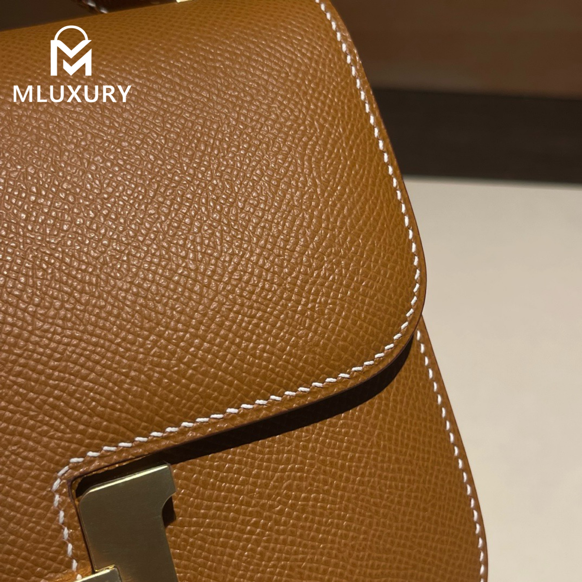 Hermès Constance 19 Flight Attendant New Style, with Mirror, Epsom Leather, Golden Brown, Gold Hardware