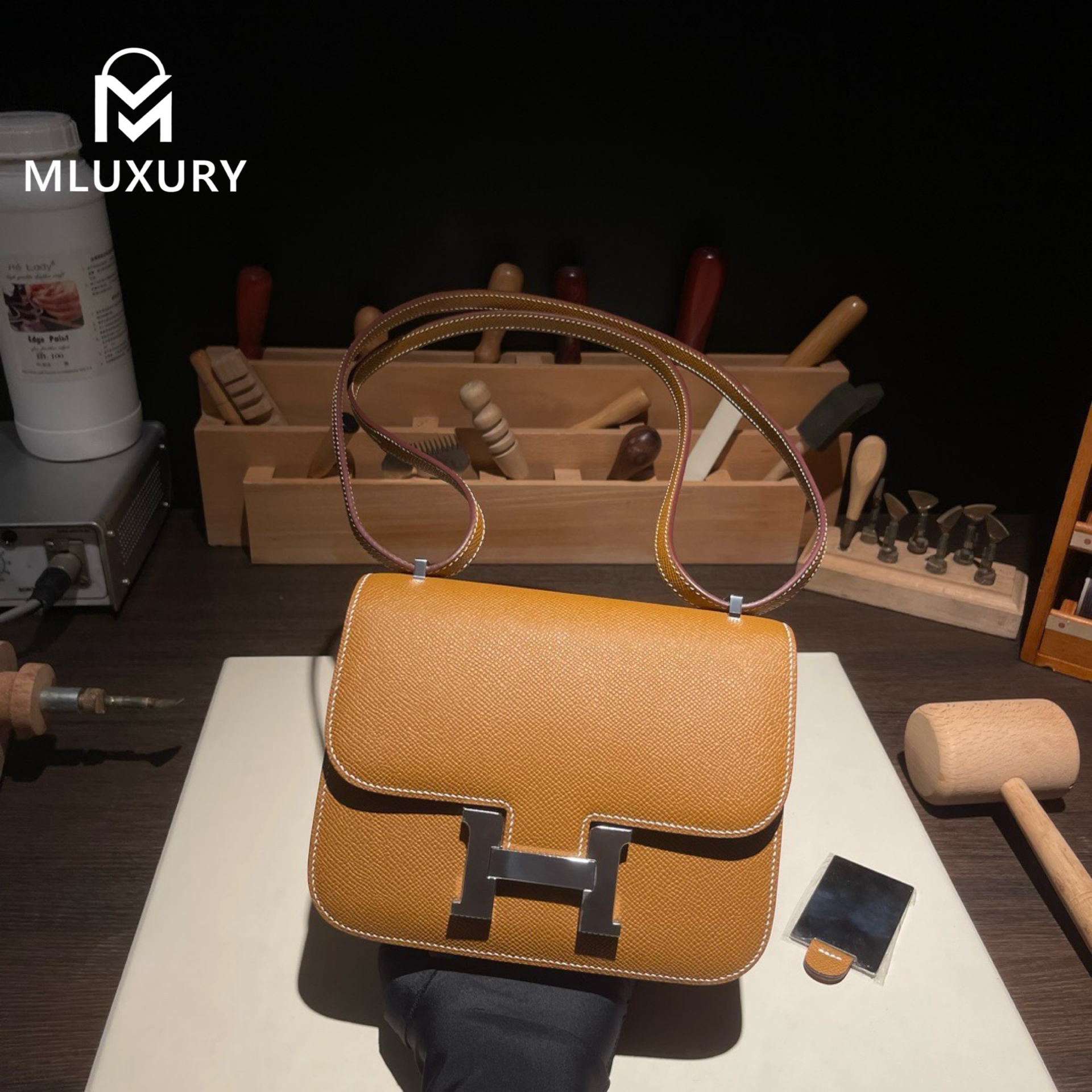 Hermès Constance 19 Flight Attendant New Style, with Mirror, Epsom Leather, Golden Brown, Silver Hardware
