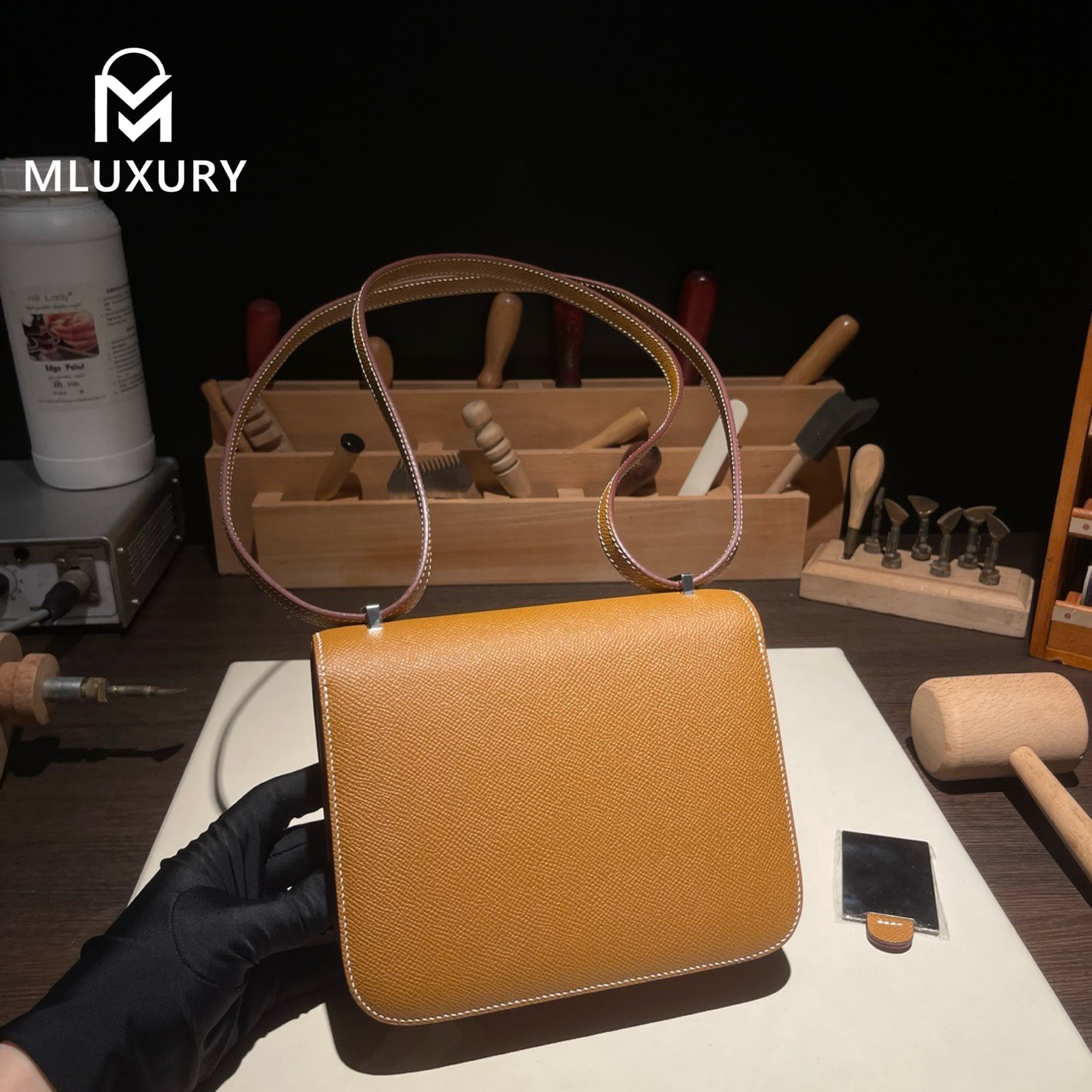 Hermès Constance 19 Flight Attendant New Style, with Mirror, Epsom Leather, Golden Brown, Silver Hardware