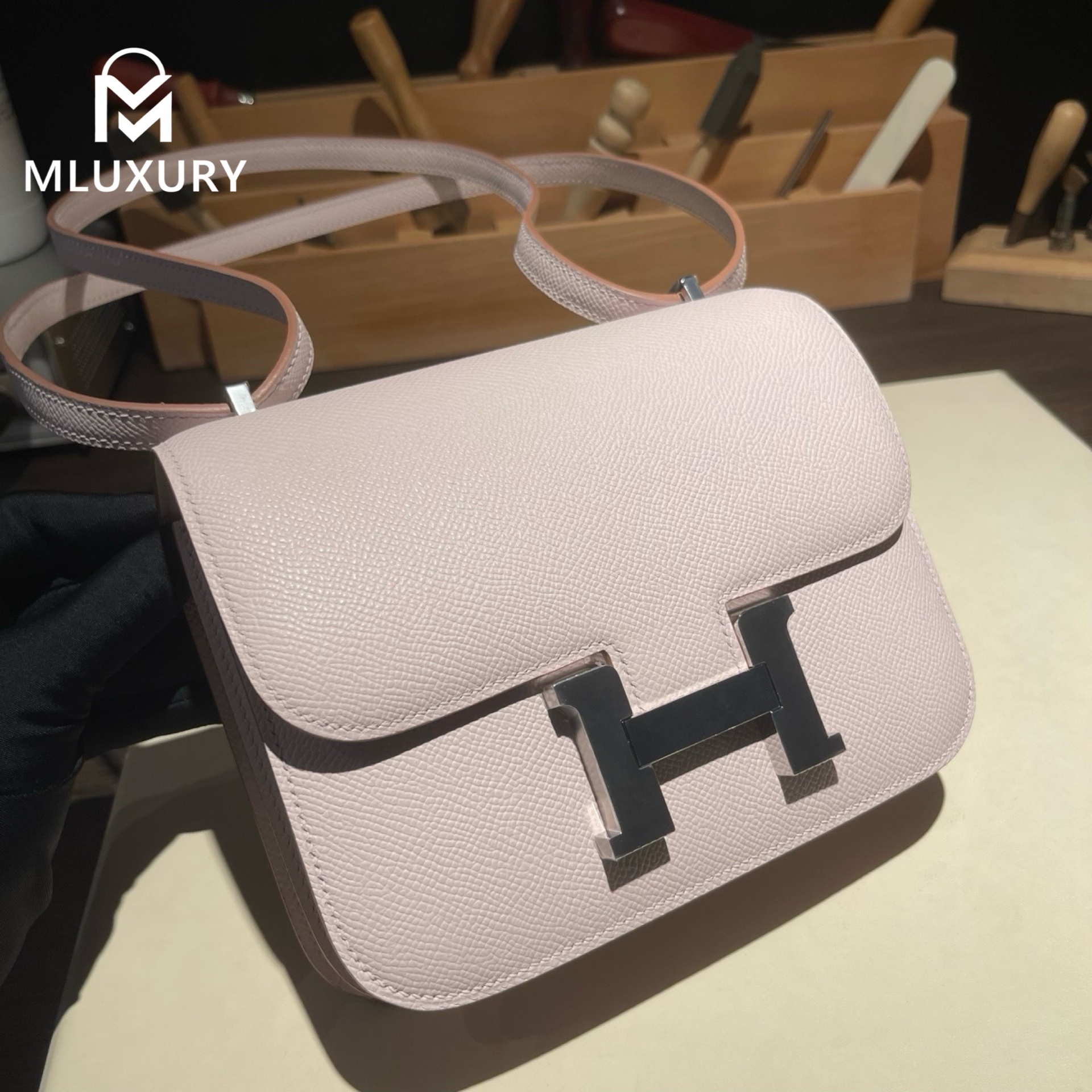 Hermès Constance 19 Flight Attendant New Style, with Mirror, Epsom Leather, Dreamy Pinkish Purple, Silver Hardware