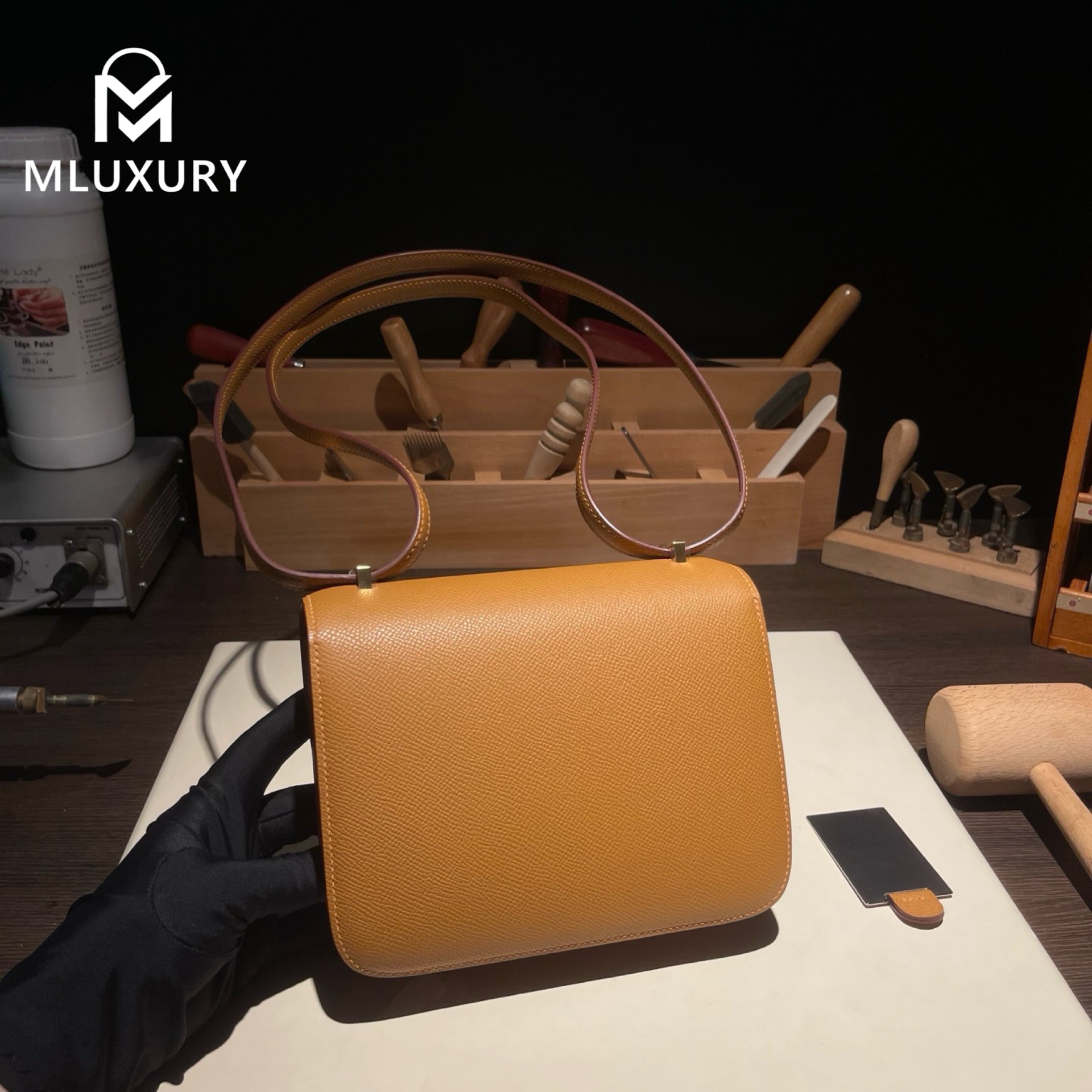 Hermès Constance 19 Flight Attendant New Style, with Mirror, Epsom Leather, Sesame Color, Gold Hardware