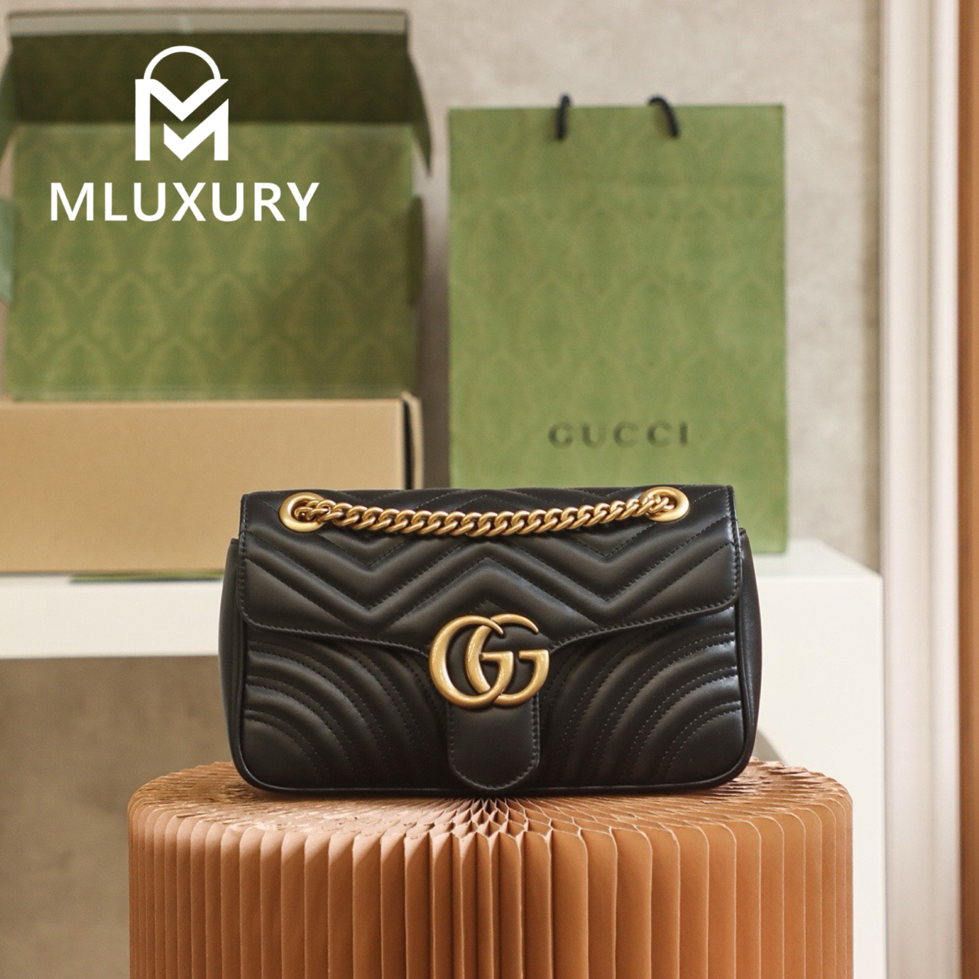 GUCCI Marmont 26, Black