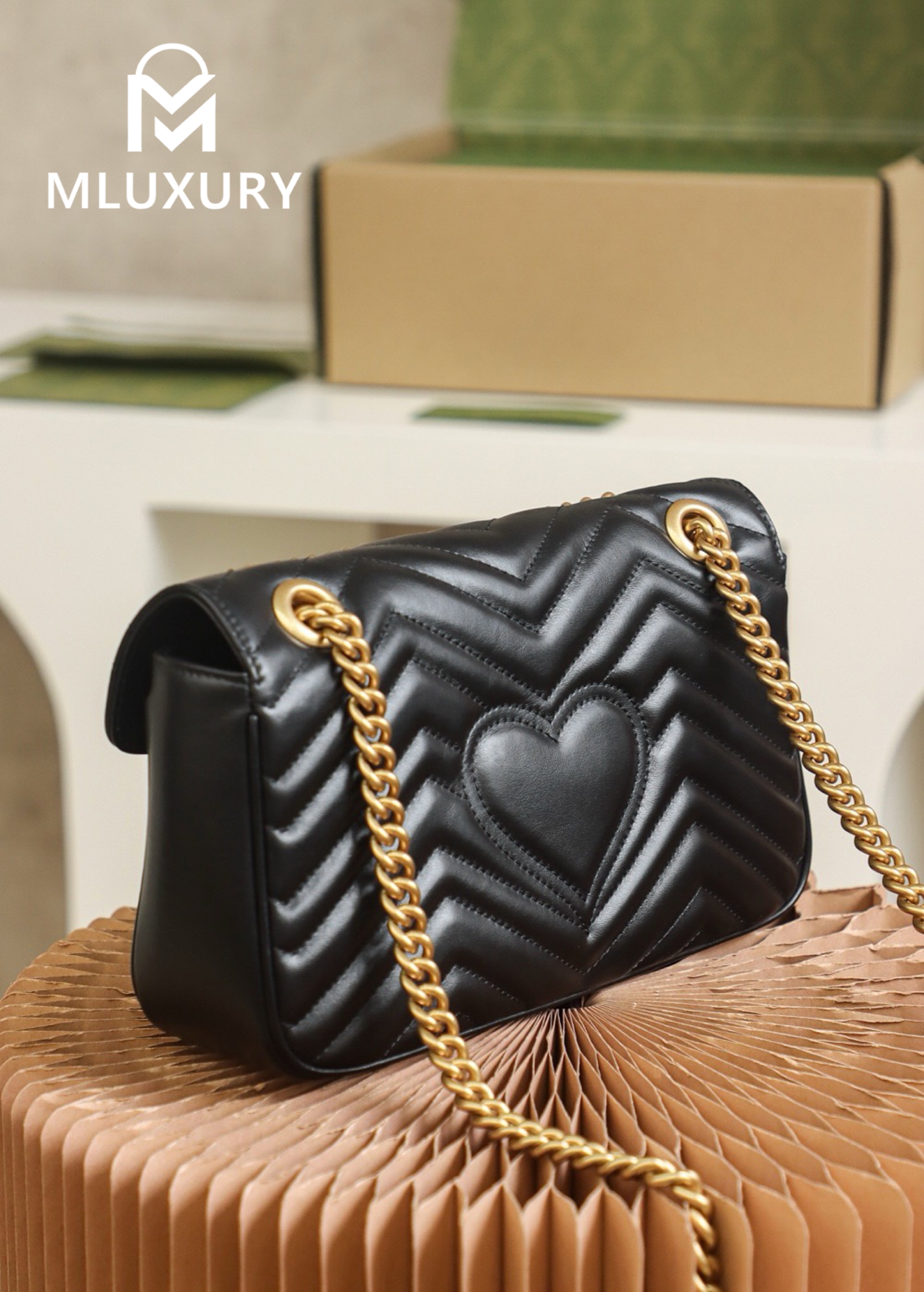 GUCCI Marmont 26, Black