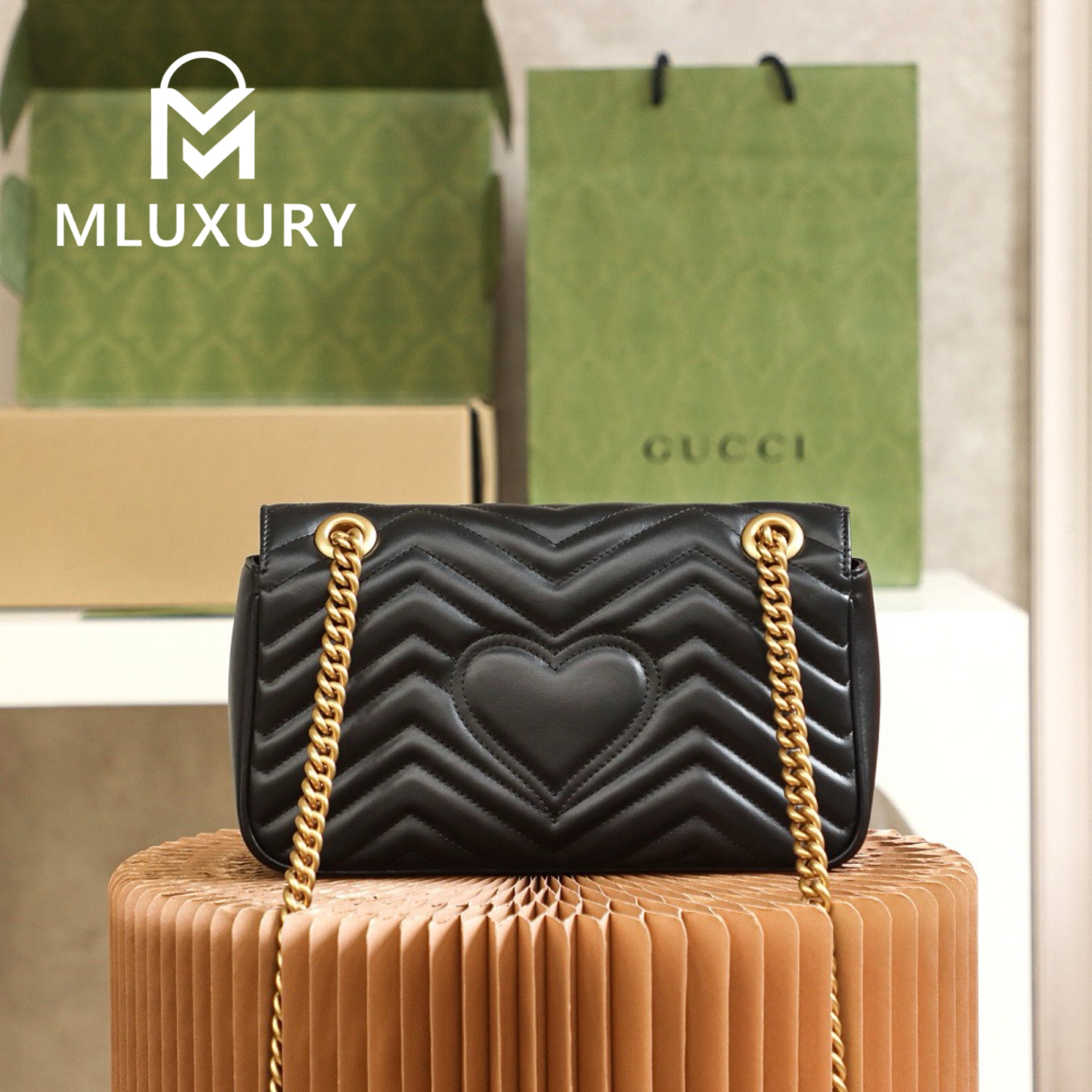 GUCCI Marmont 26, Black