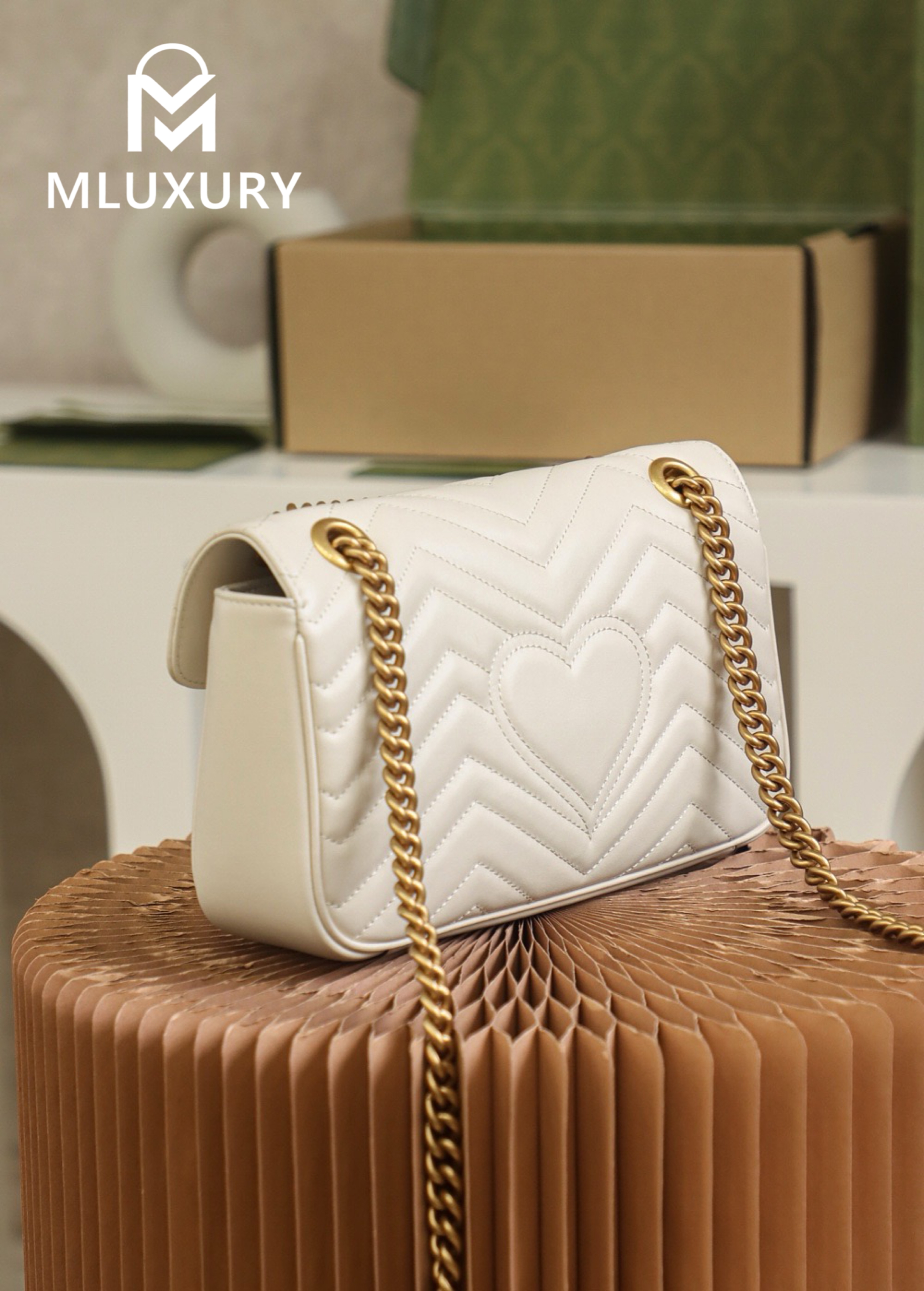 GUCCI Marmont 26, White