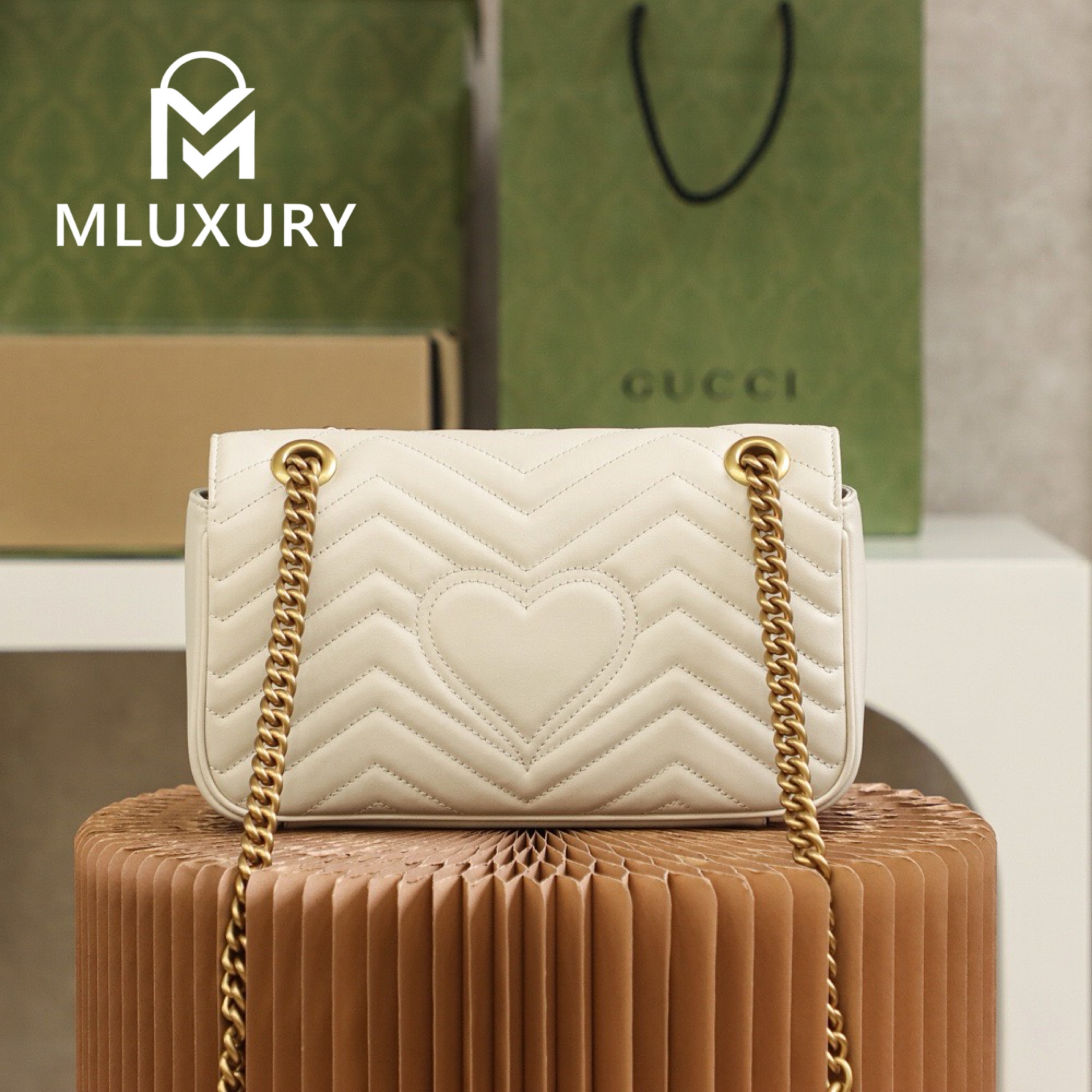 GUCCI Marmont 26, White