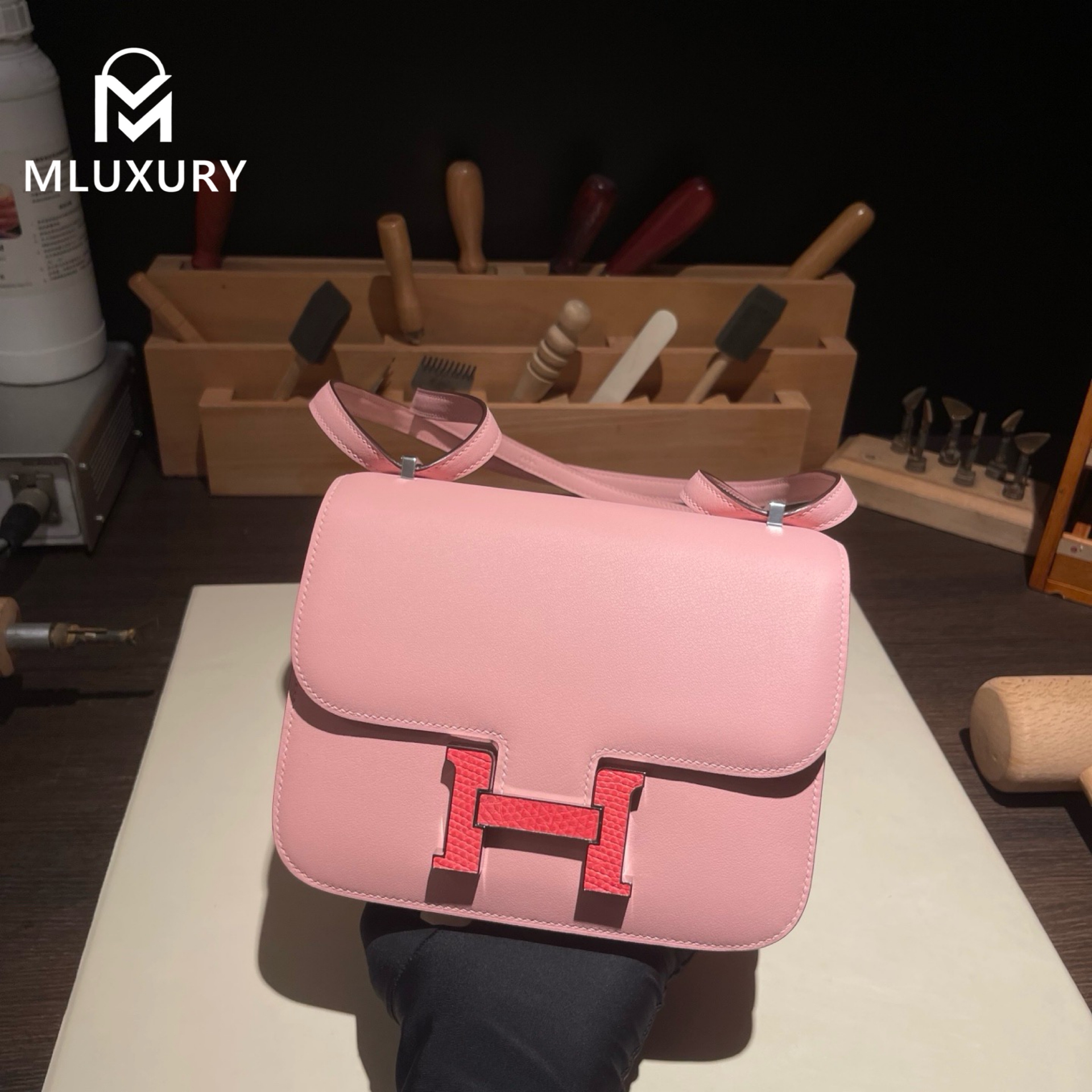Hermès Constance 19 new flight attendant style with mirror, SW leather, 3Q cherry blossom pink with lizard buckle
