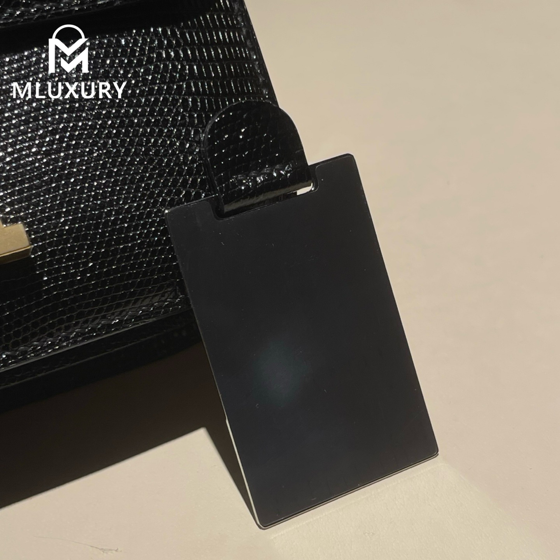 Hermès Constance 19 new flight attendant style with mirror, Lizard skin, Black,  Gold hardware