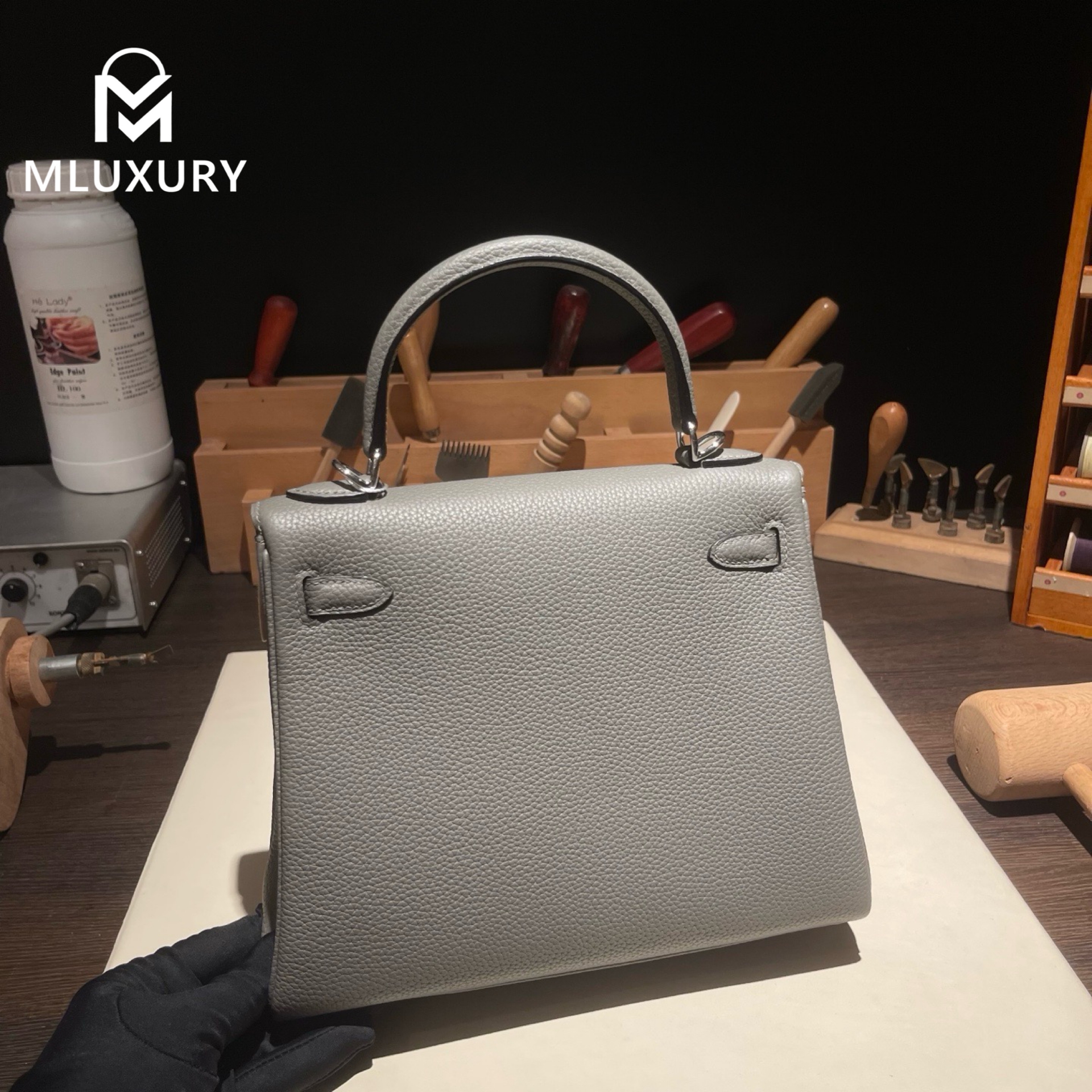Hermès Kelly 25, Togo leather with inner stitching, Cumulus grey, Silver hardware
