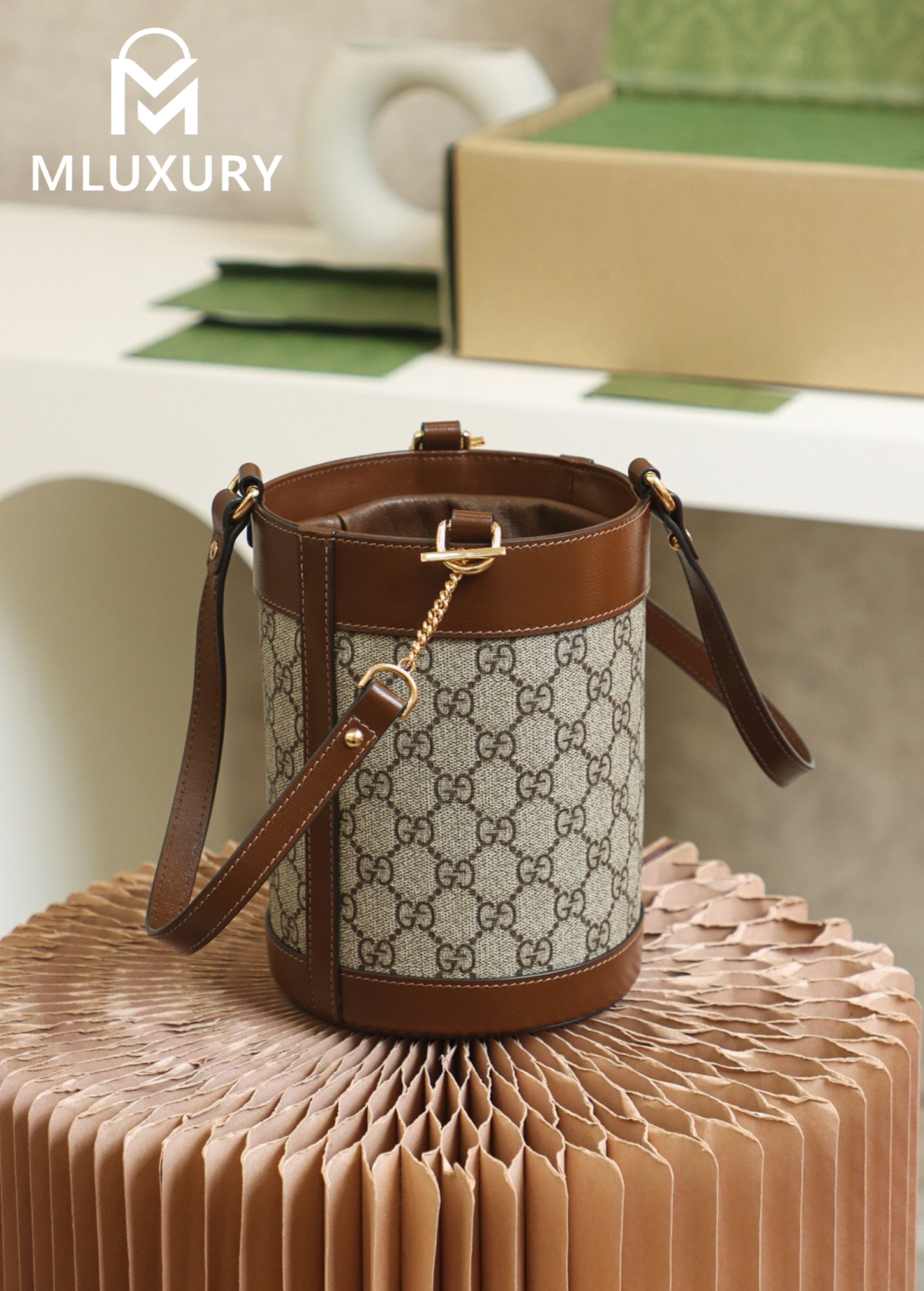 GUCCI Horsebit 1955 Bucket Bag, Authentic Leather