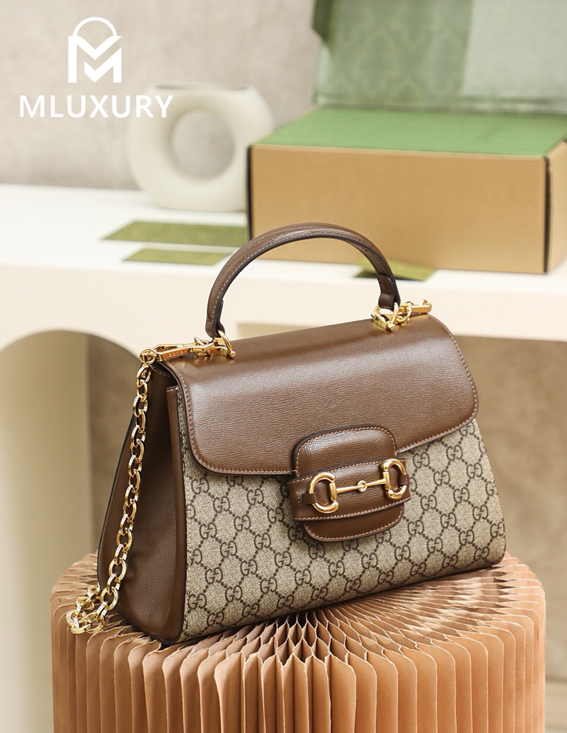 GUCCI Horsebit 1995 Medium, Genuine Leather