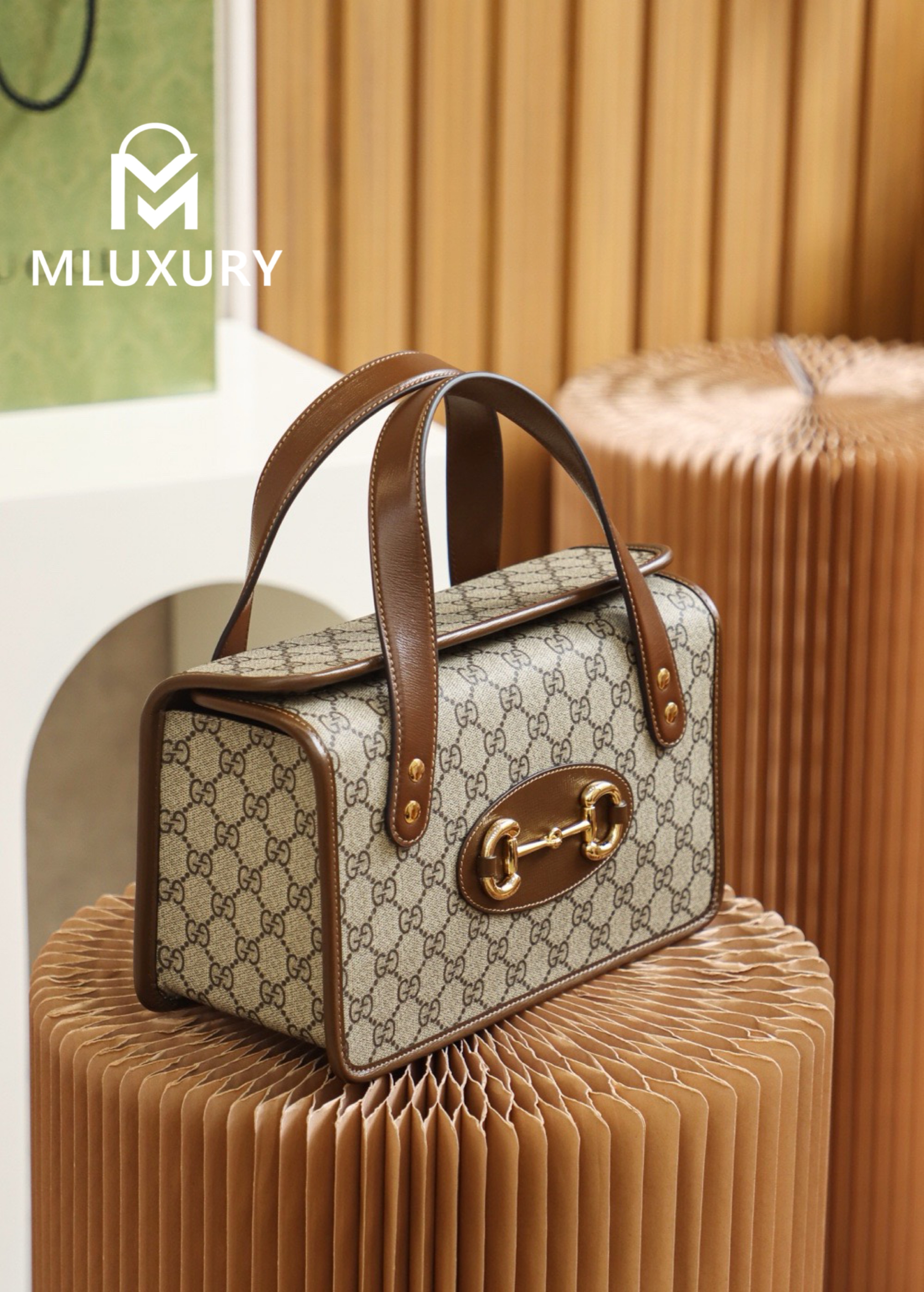 GUCCI Horsebit 1955 Original Leather Small Square Bag with Horsebit Logo