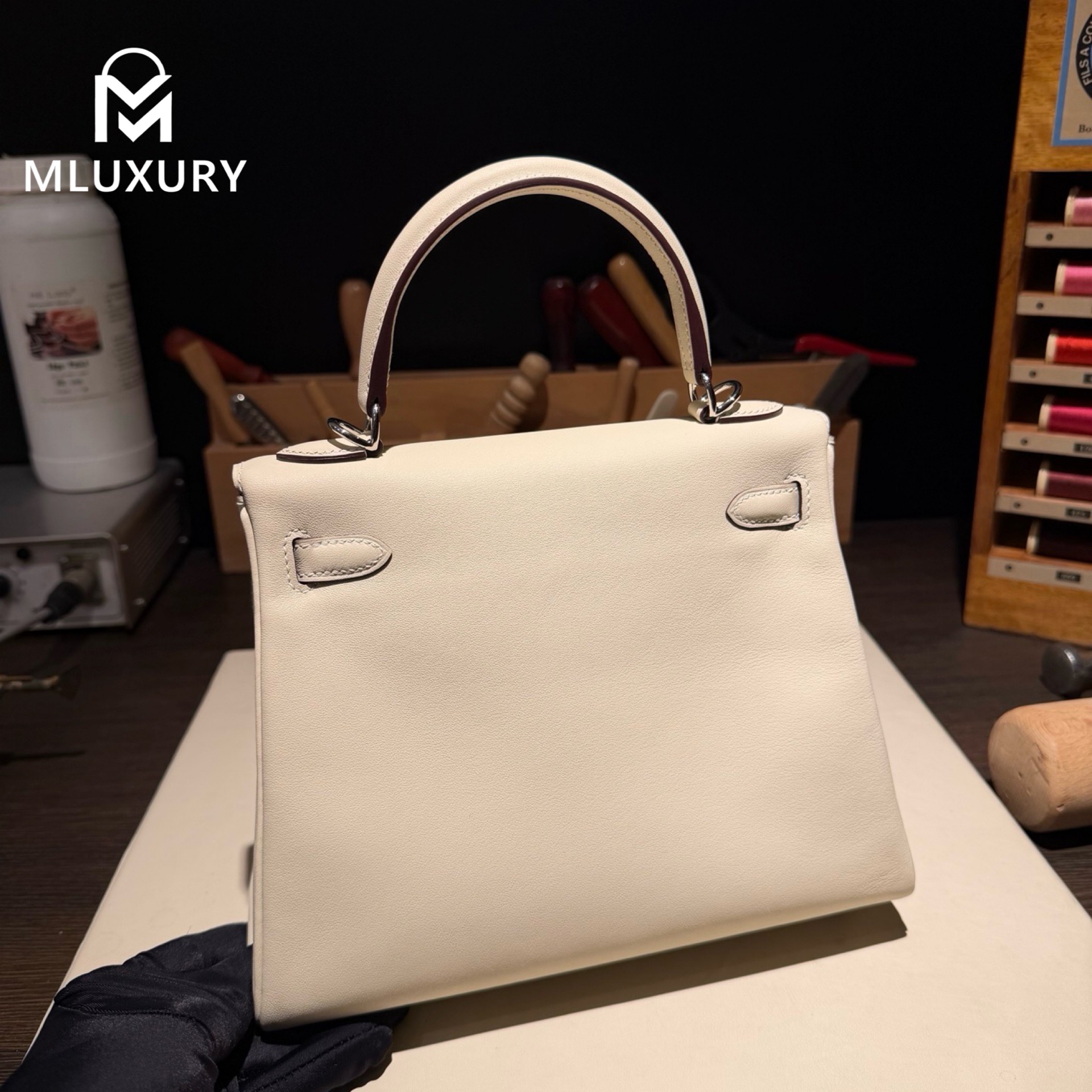 Hermès Kelly 25, Inner seam, Limited edition in-and-out painted design, Cream white, Silver hardware