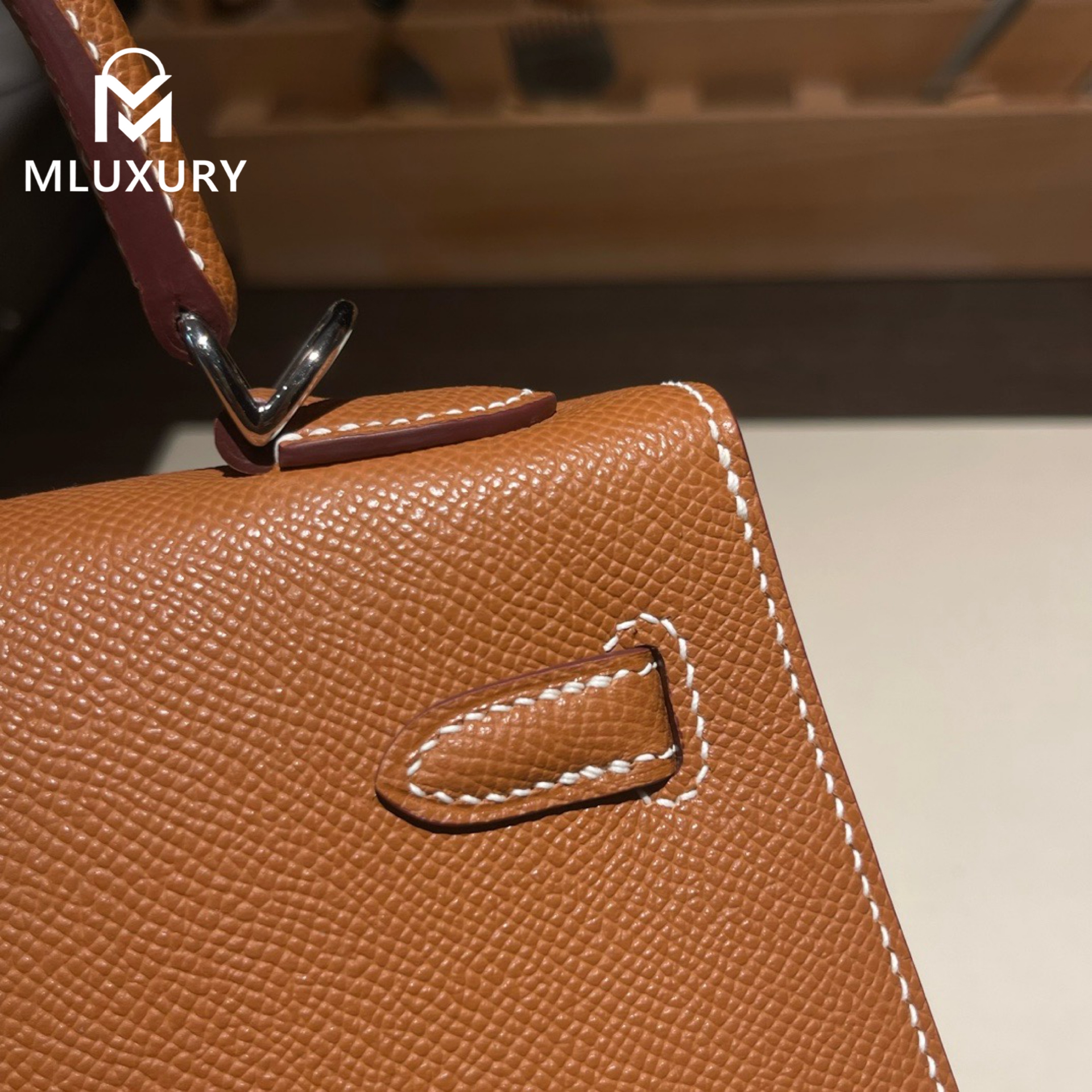 Hermès Kelly 25, Epsom leather exterior, 37 gold brown, silver hardware