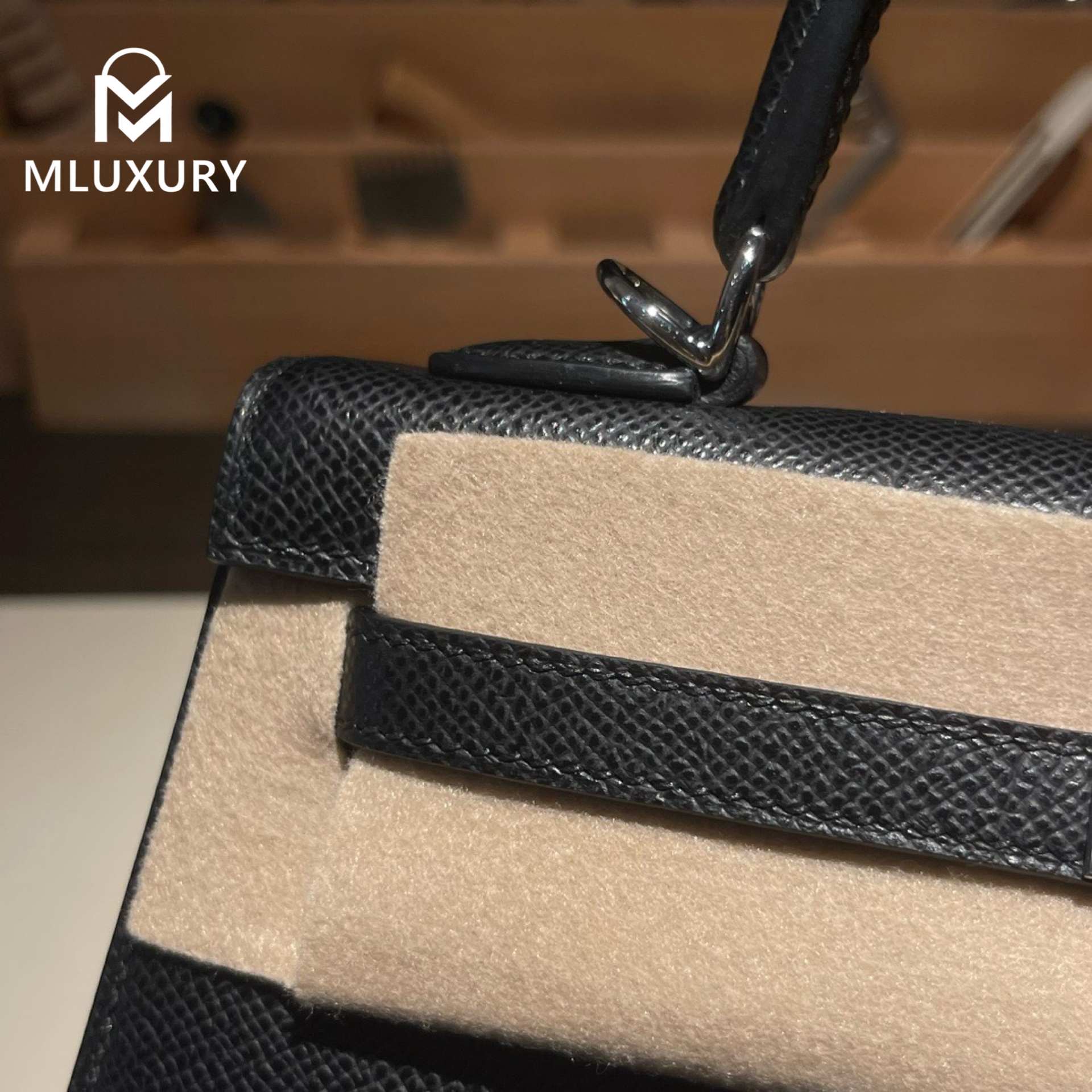 Hermès Kelly 25, Exterior stitched with Epsom leather, Black, Silver hardware