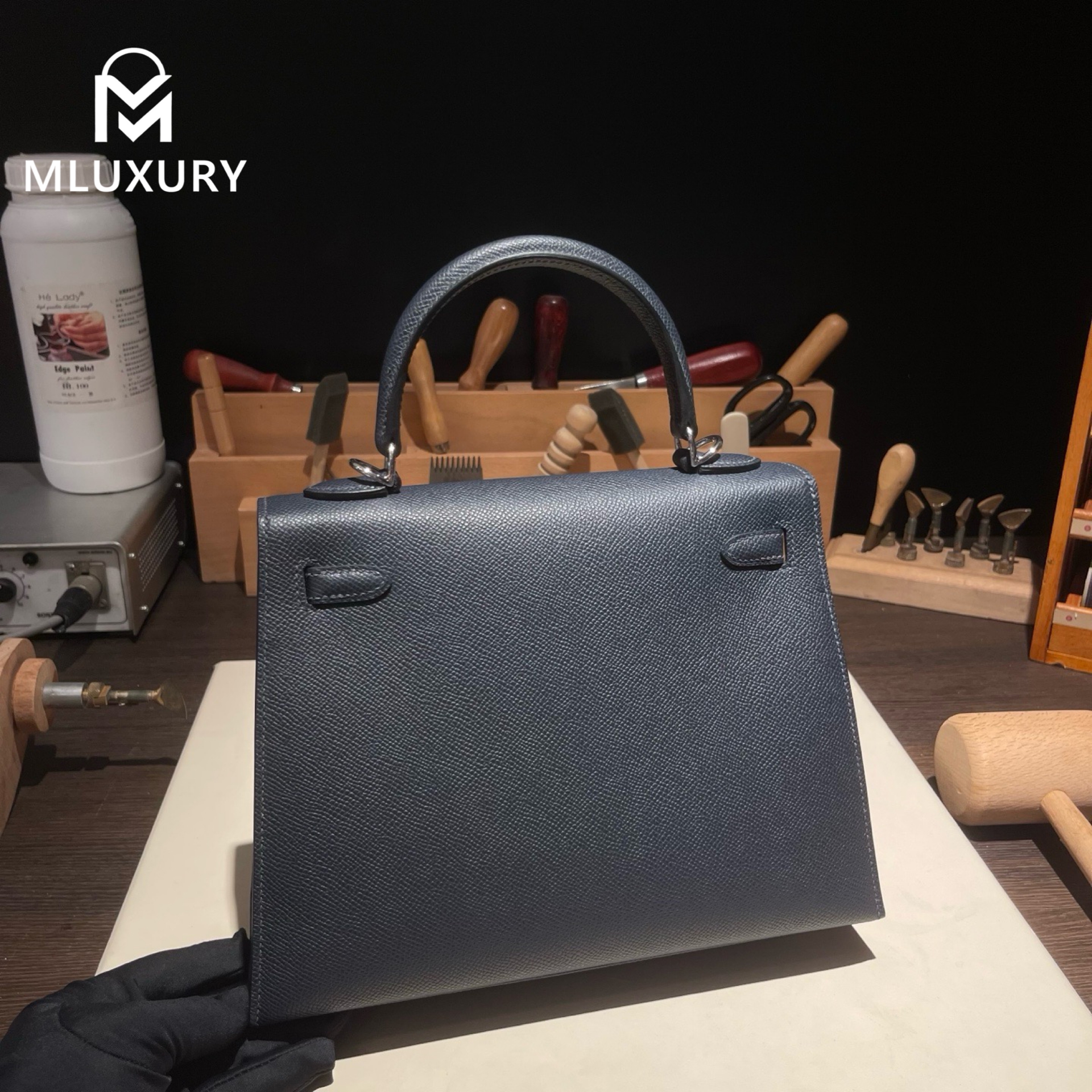 Hermès Kelly 25, Epsom leather exterior, Midnight blue, Silver hardware