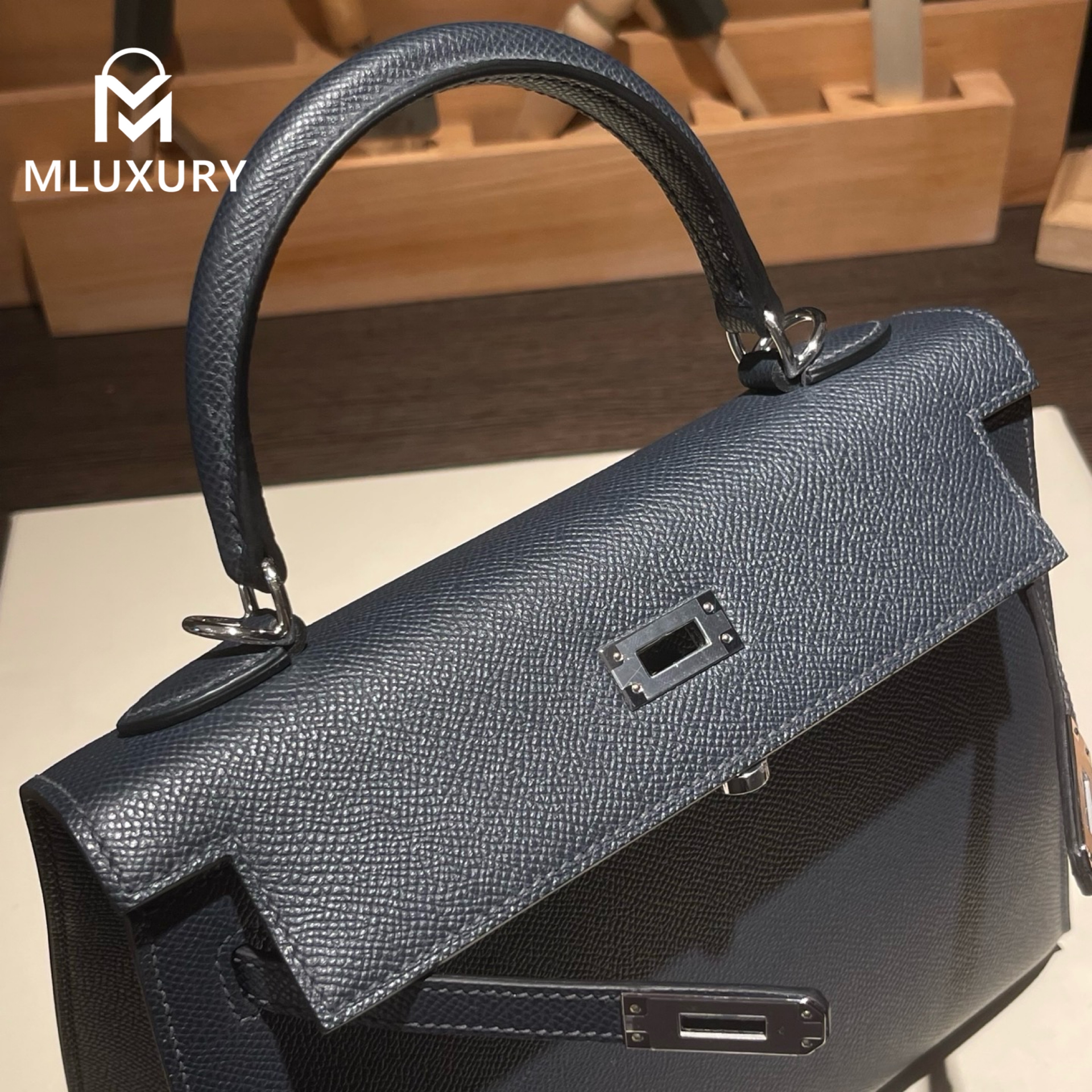 Hermès Kelly 25, Epsom leather exterior, Midnight blue, Silver hardware