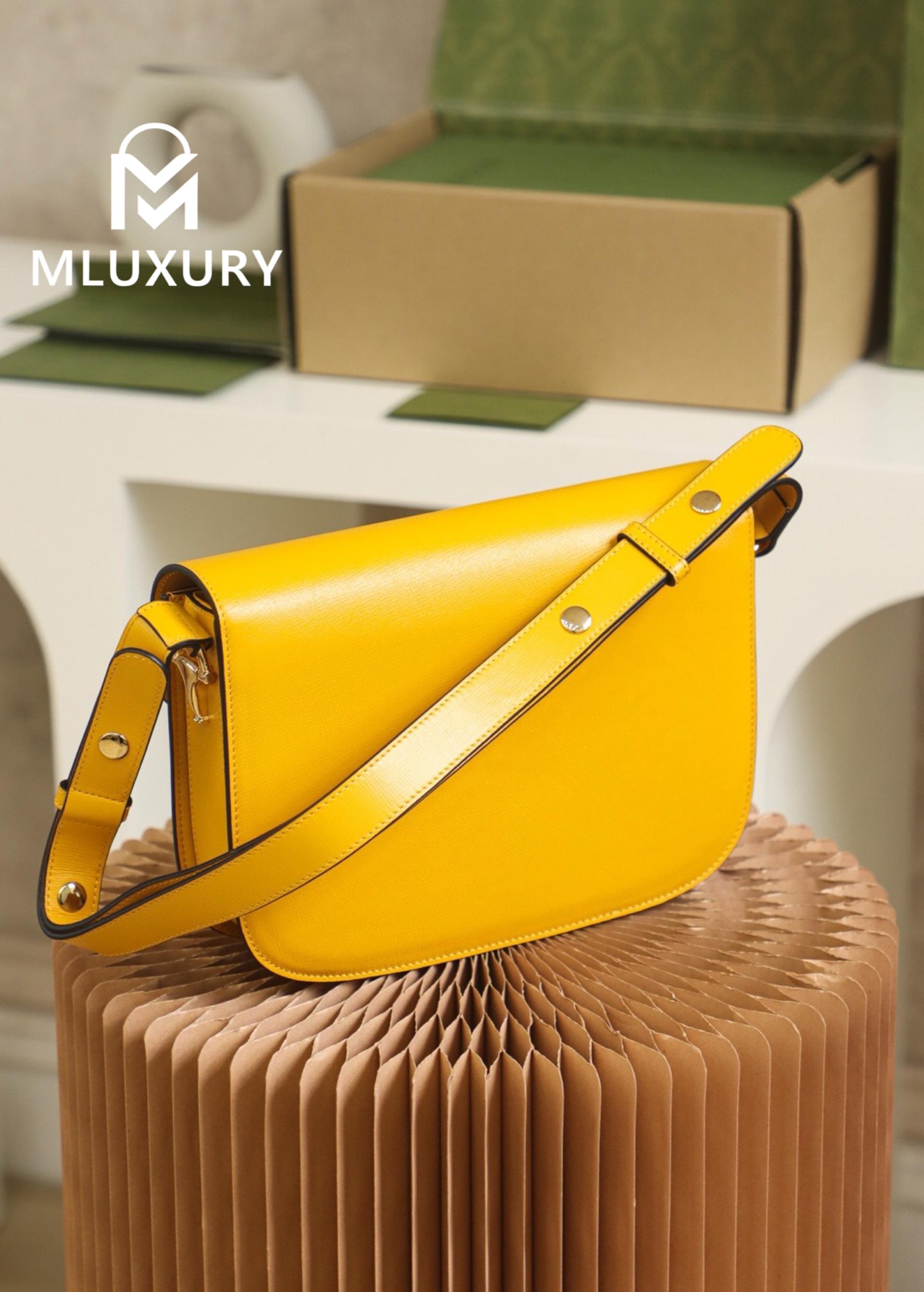GUCCI Horsebit 1955 Saddle Bag, Authentic Leather, Yellow