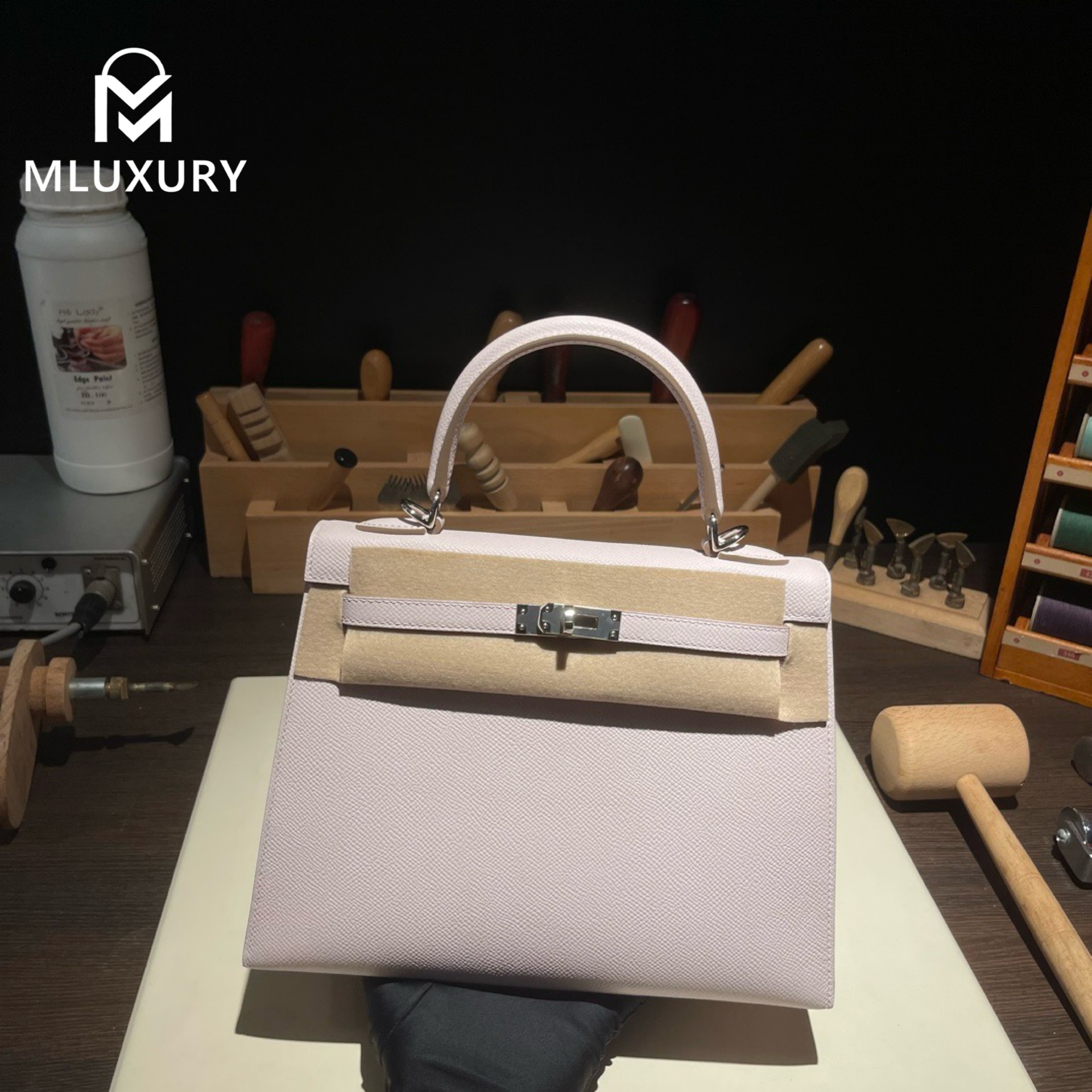 Hermès Kelly 25, Epsom leather exterior, 09 Dreamy Pink-Purple, silver hardware