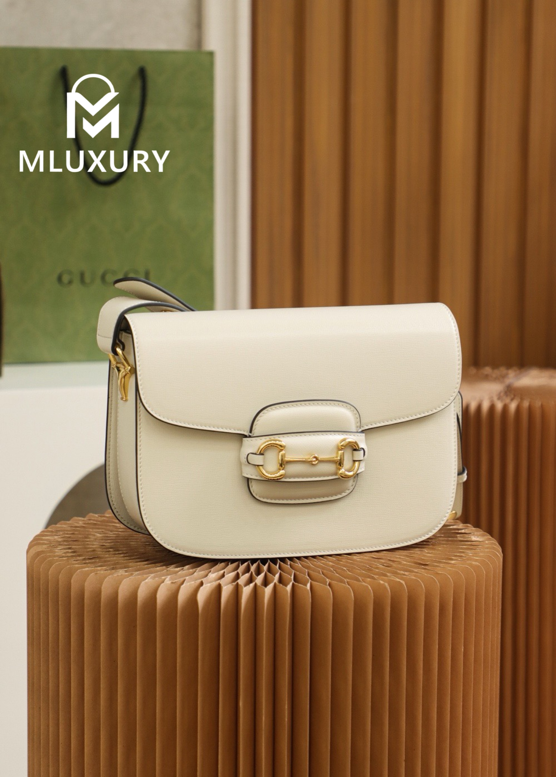 GUCCI Horsebit 1955 Saddle Bag, Authentic Leather, White