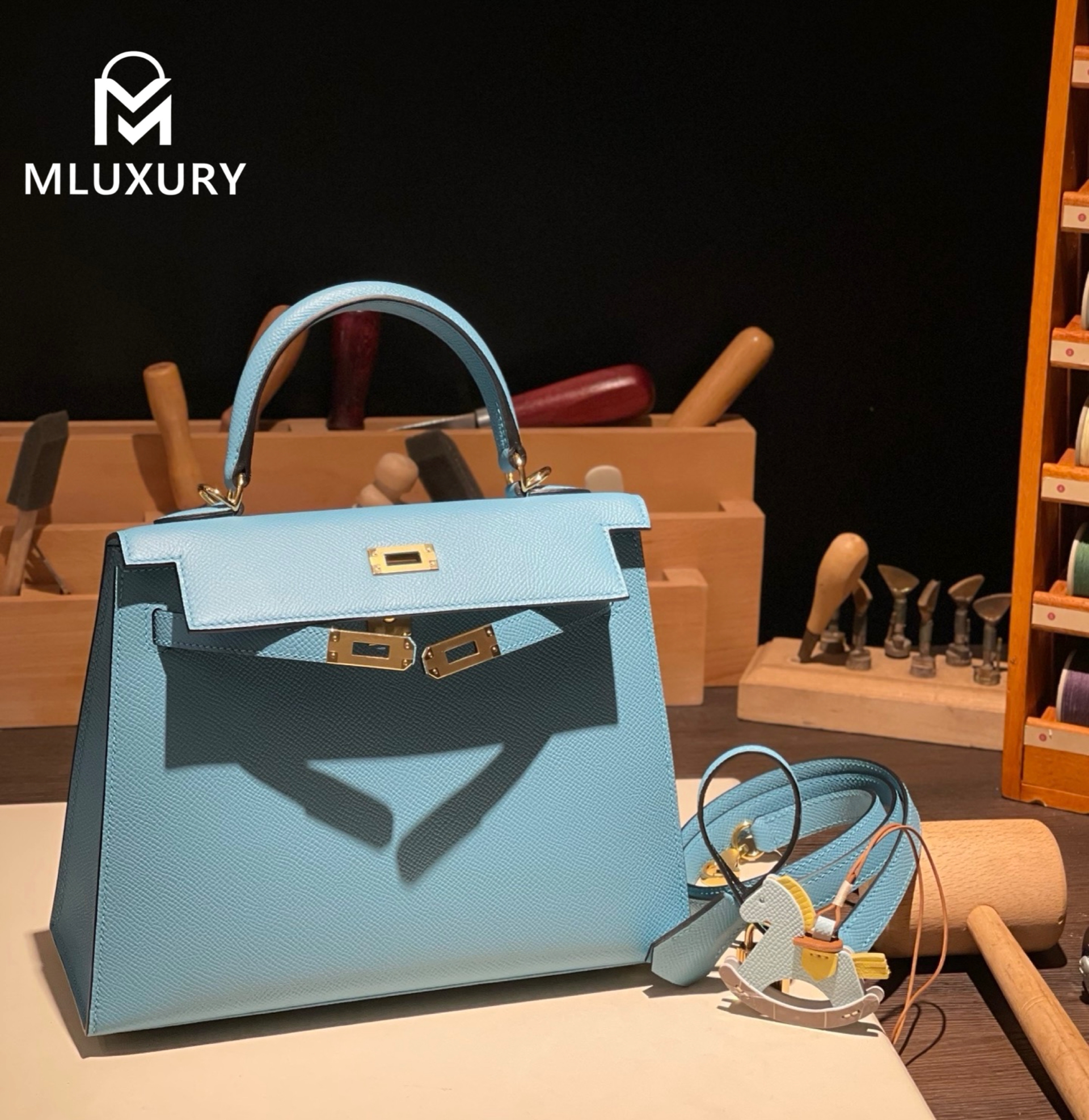 Hermès Kelly 25, Epsom leather exterior, P3 Northern Blue, gold hardware