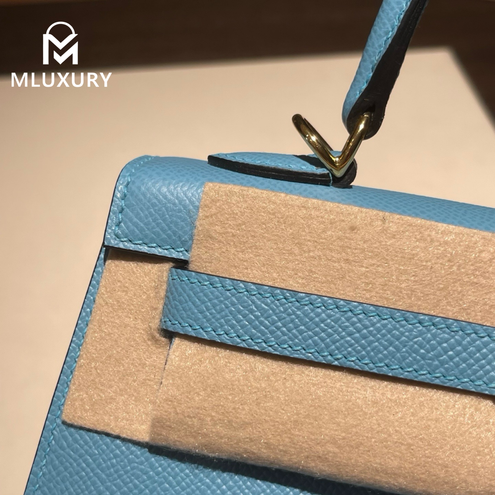 Hermès Kelly 25, Epsom leather exterior, P3 Northern Blue, gold hardware