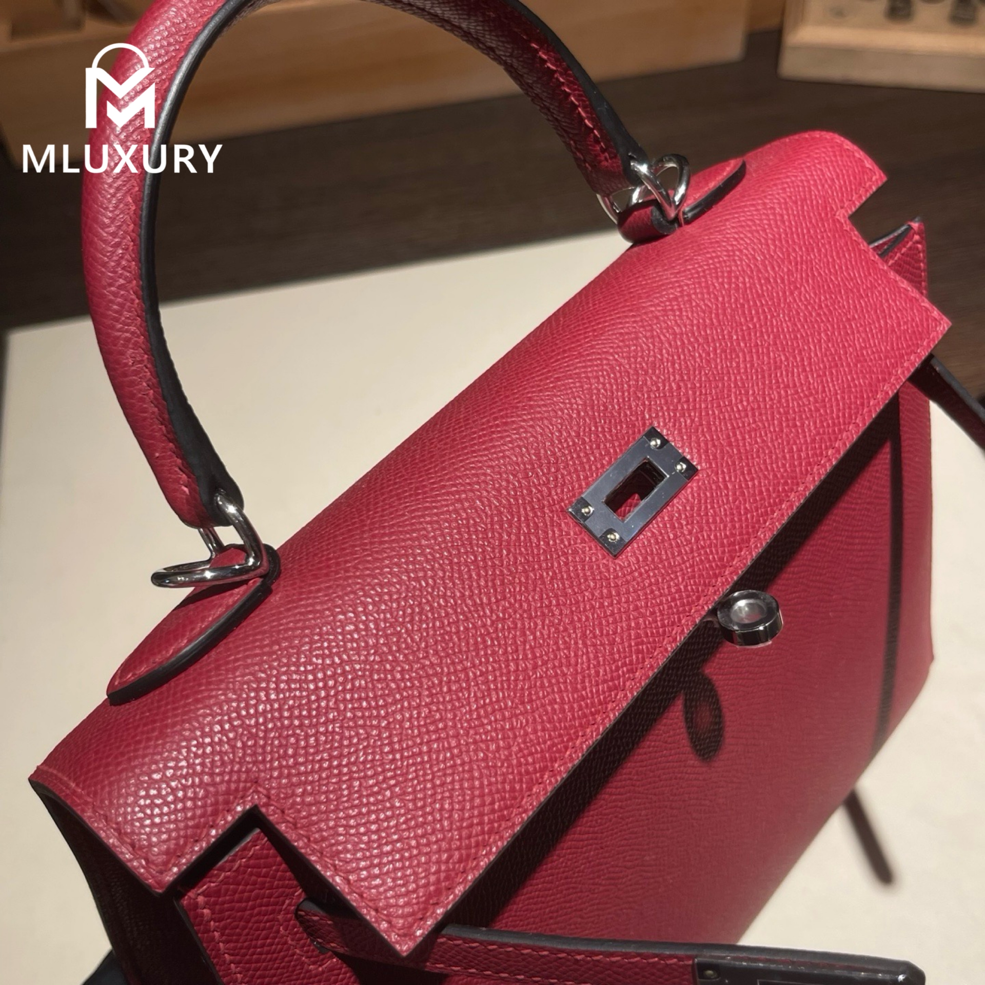 Hermès Kelly 25, Epsom leather exterior, Hermès red 55, silver hardware