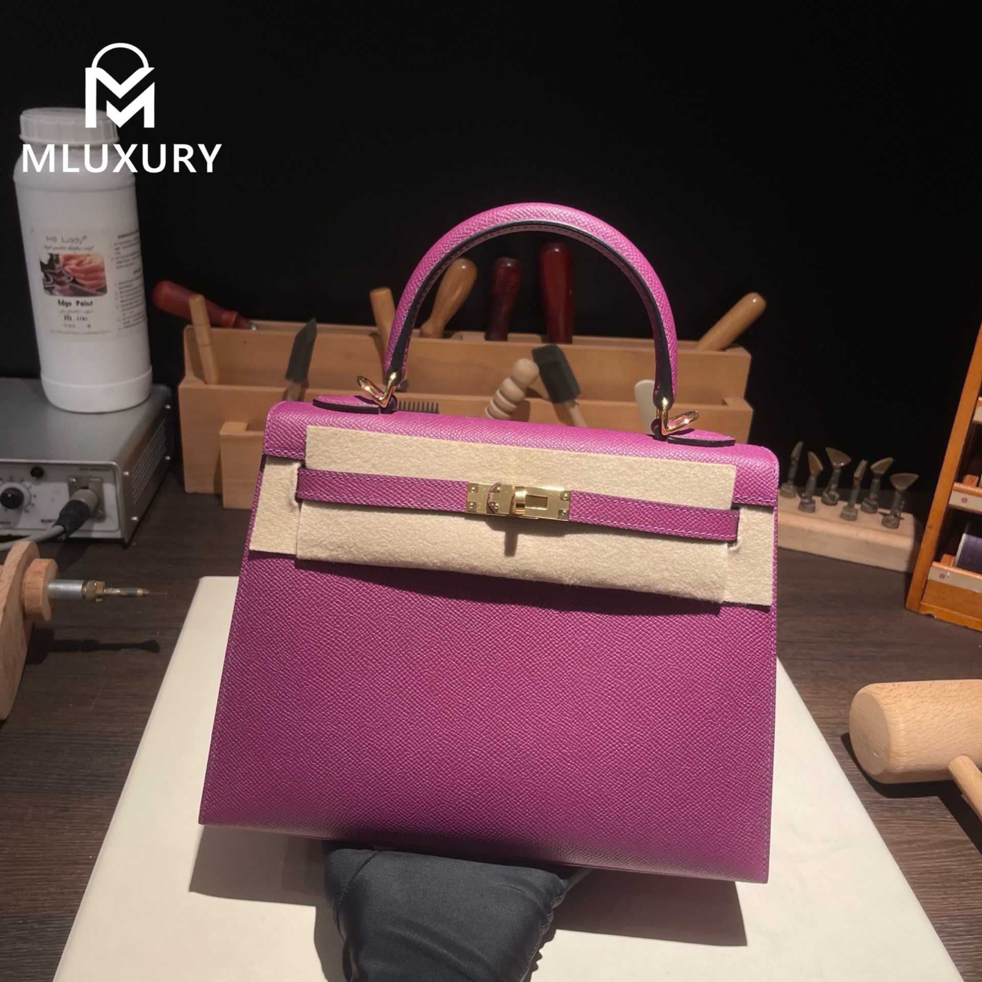 Hermès Kelly 25, Epsom leather, Anemone purple, Gold hardware