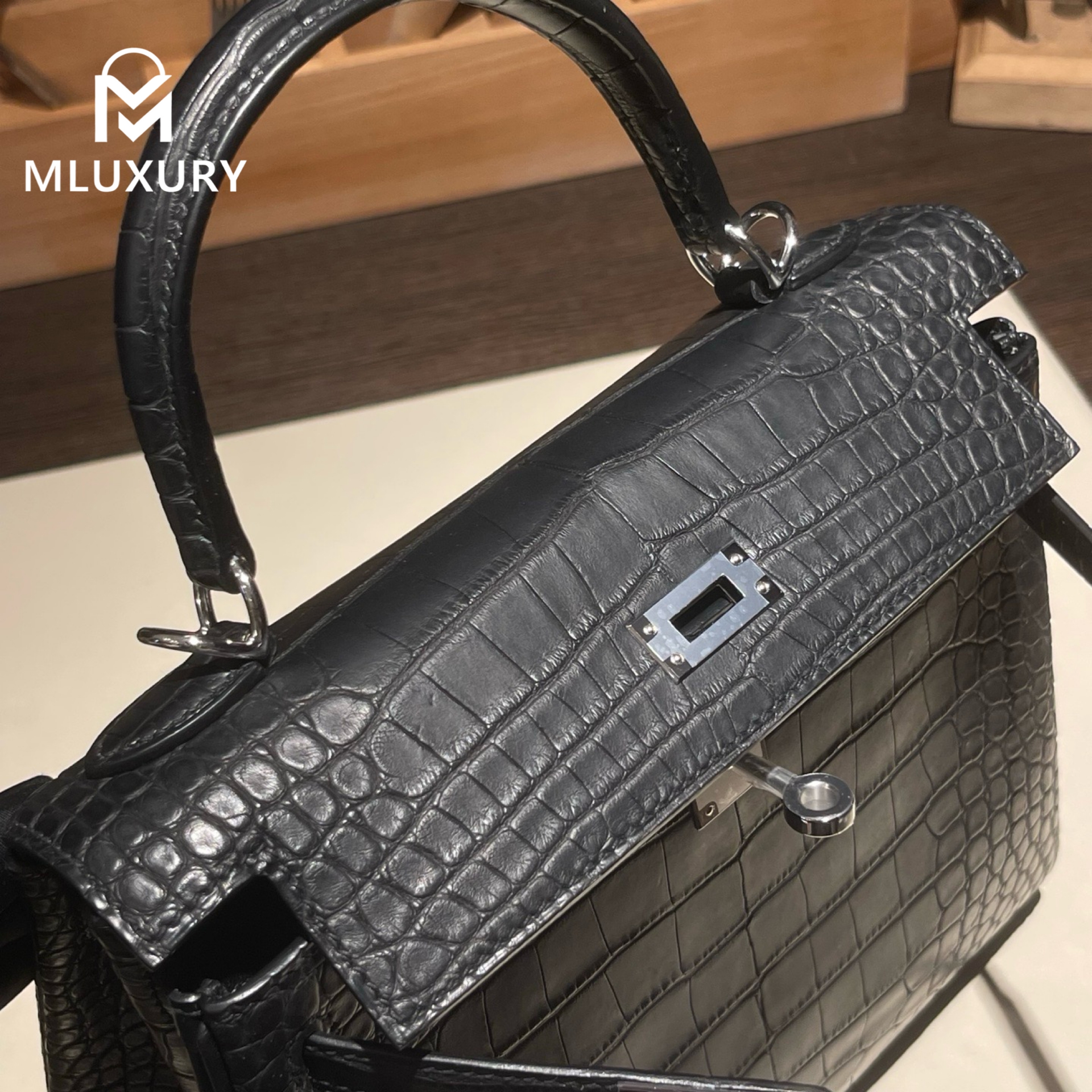 Hermès Kelly 25, interior stitching, matte crocodile leather, black, silver hardware