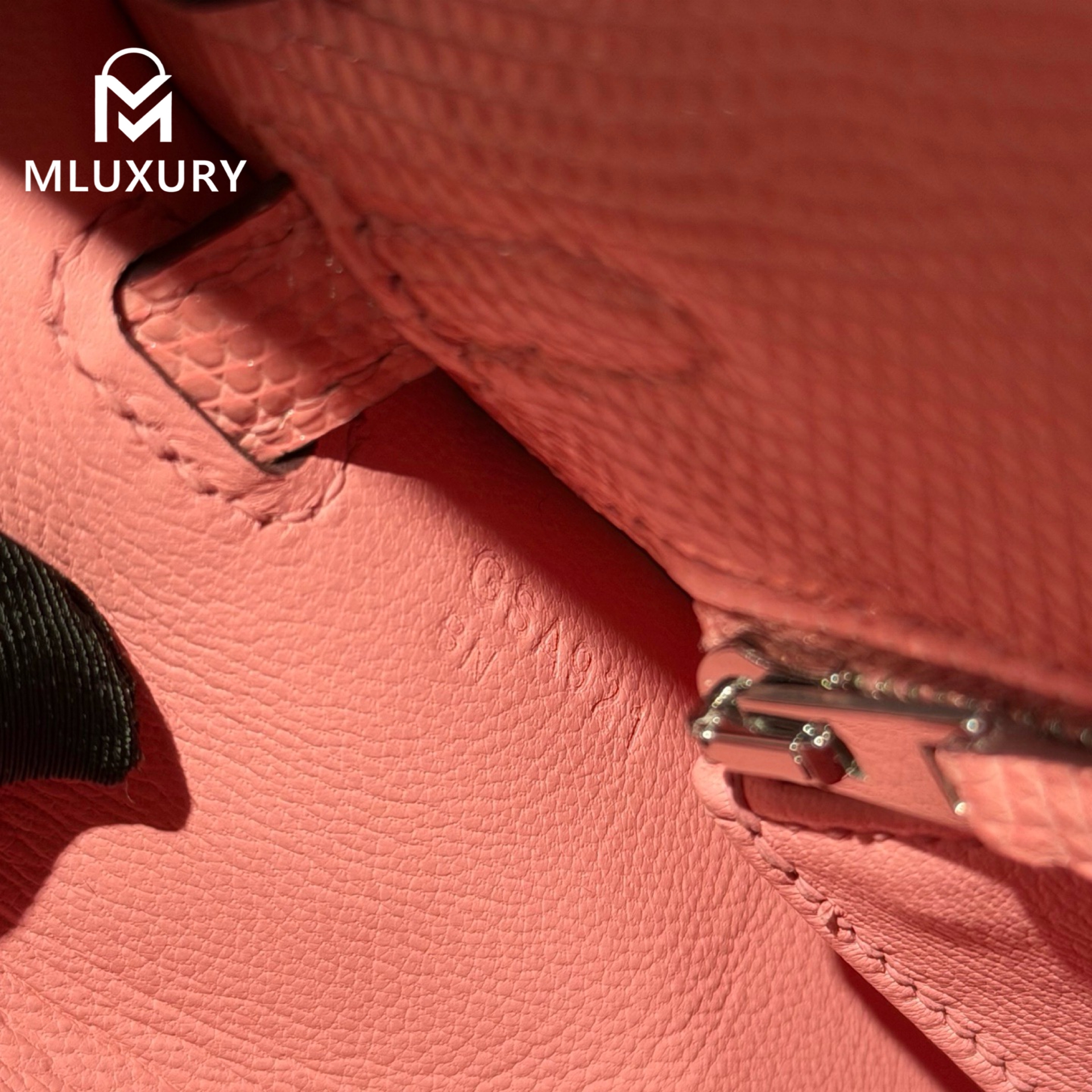 Hermès Kelly 25, Exterior stitched with lizard skin, Cherry blossom pink, Silver hardware