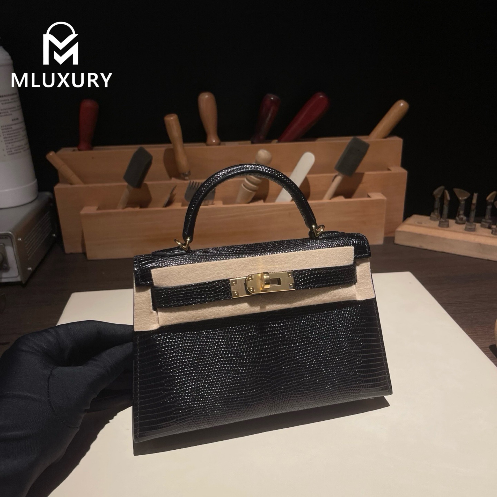 Hermès Mini Kelly II, Rare leather Lizard skin, Black, Gold hardware