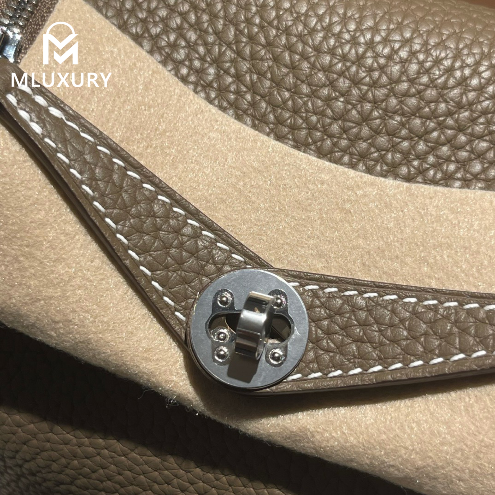 Hermès Mini Lindy II, TC leather, Elephant grey, Gold and silver hardware