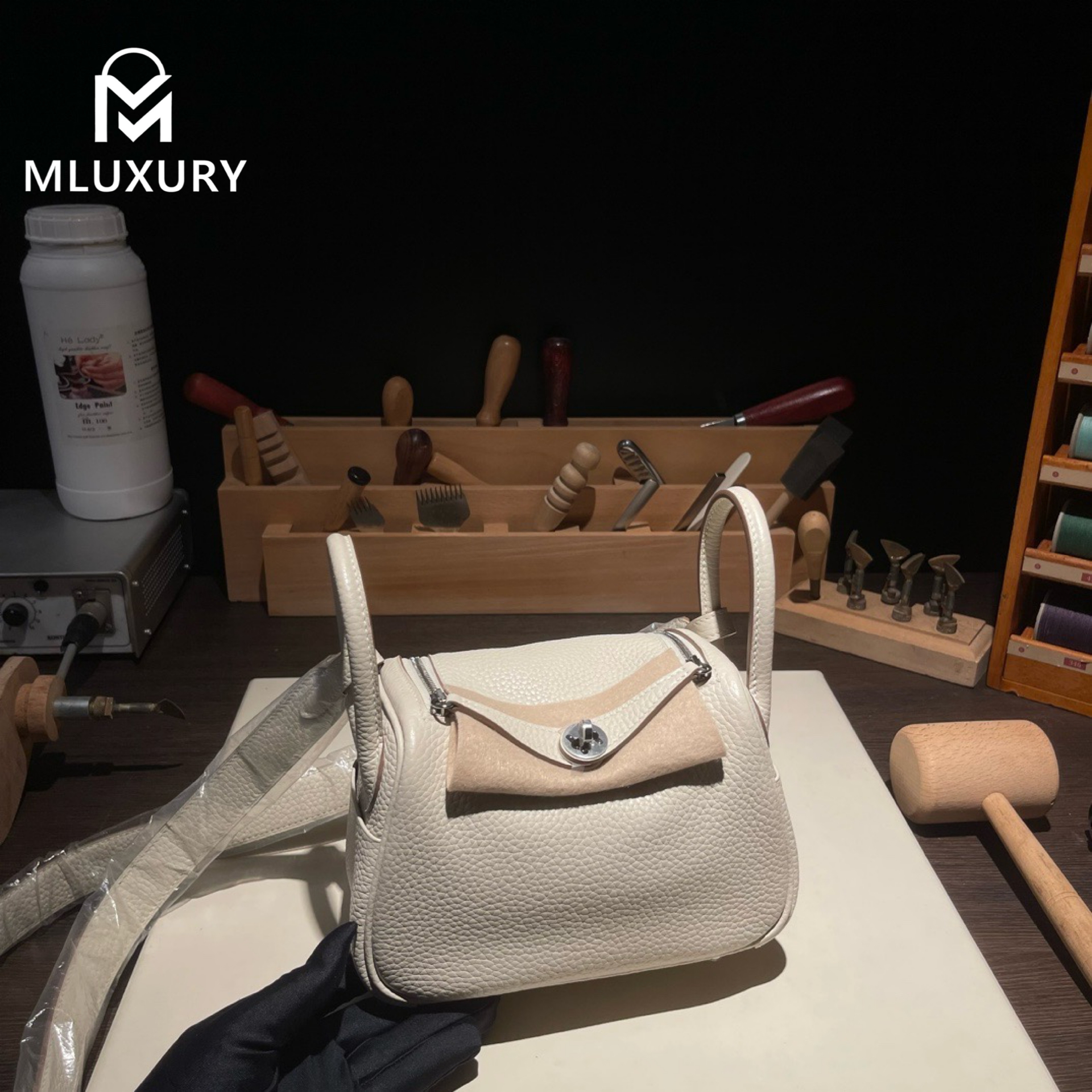 Hermès Mini Lindy II, TC leather, Milkshake white, Gold and Silver hardware