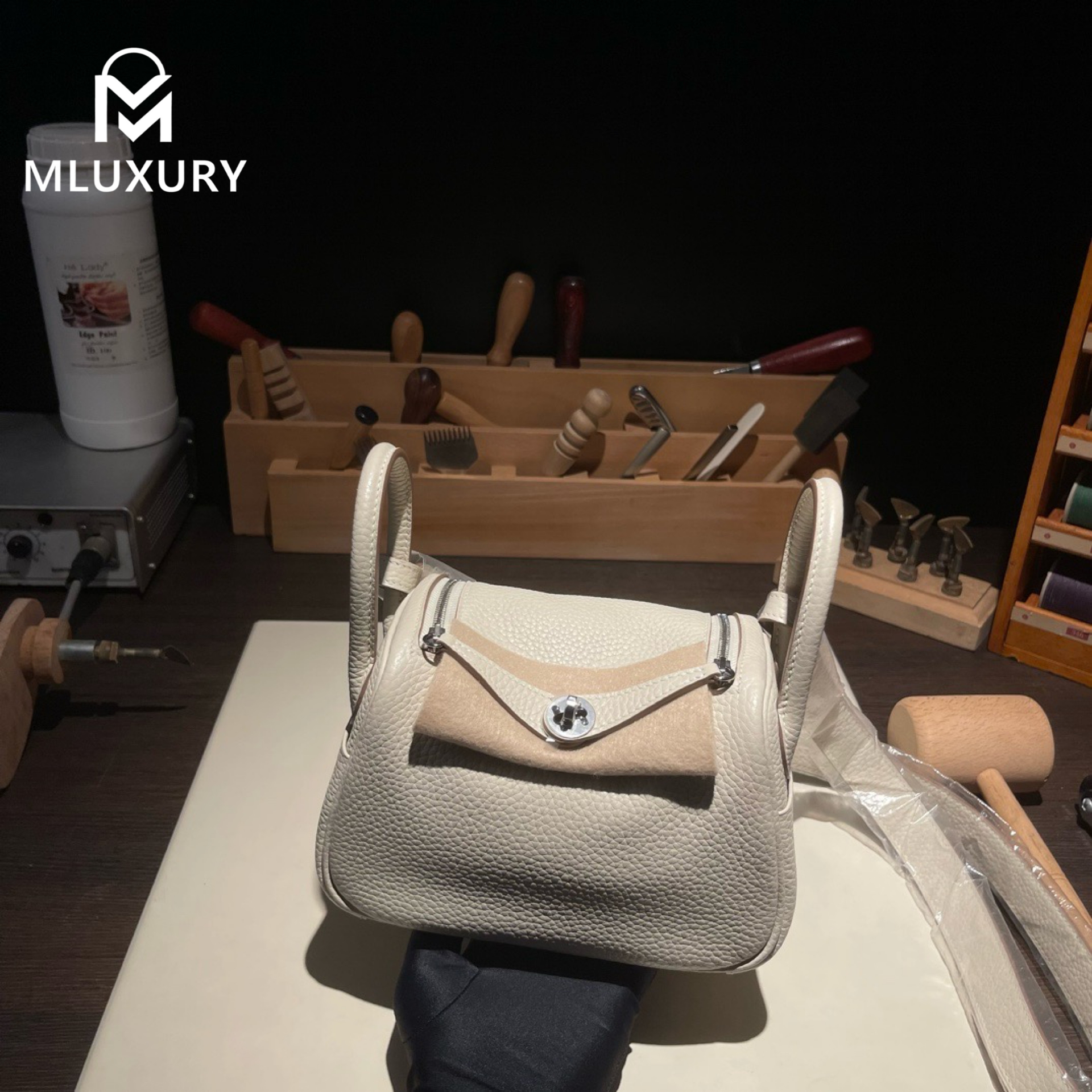 Hermès Mini Lindy II, TC leather, Milkshake white, Gold and Silver hardware