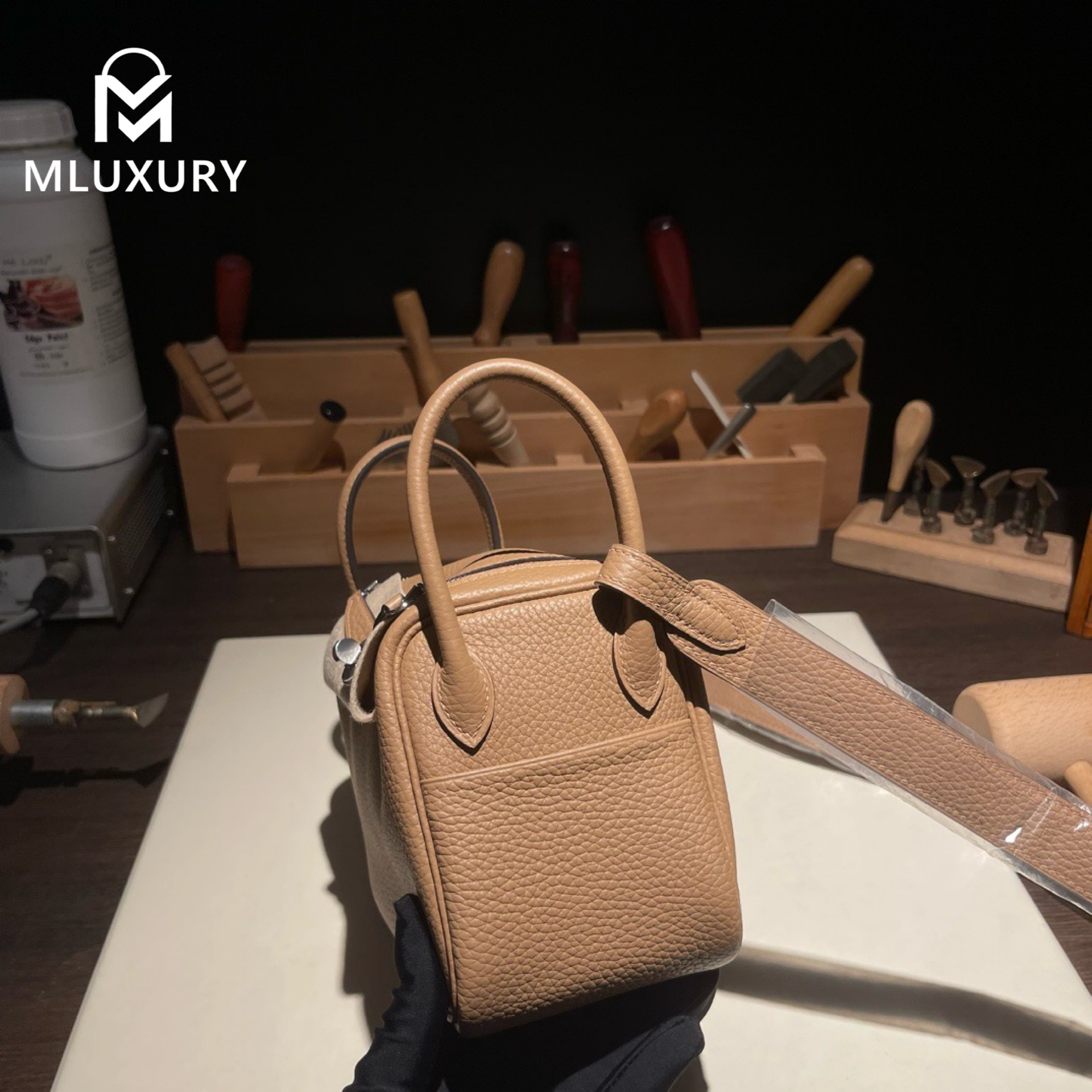 Hermès Mini Lindy II, TC leather, Milk tea color, Gold and Silver hardware