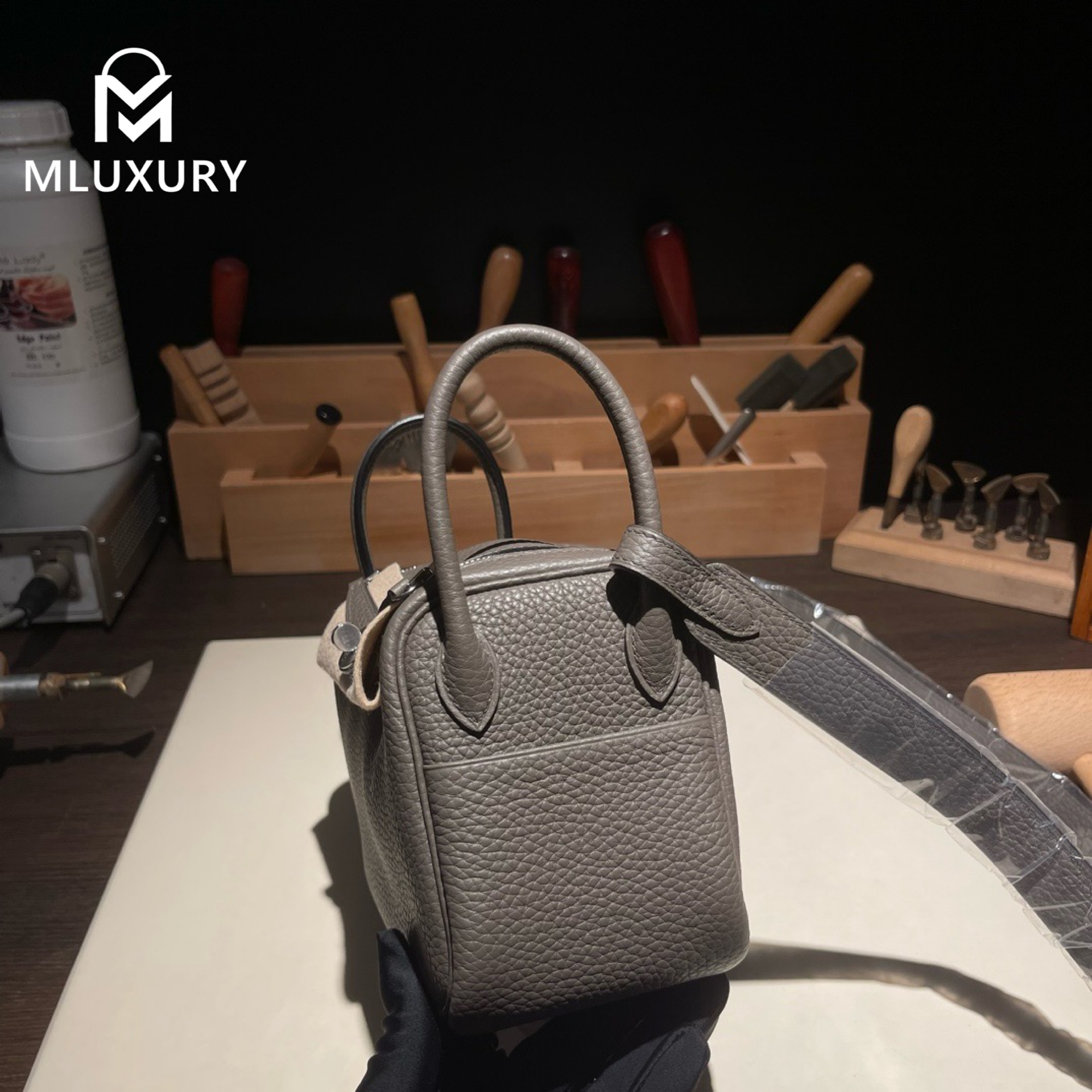 Hermès Mini Lindy II, TC leather, Pewter grey, Gold and Silver hardware