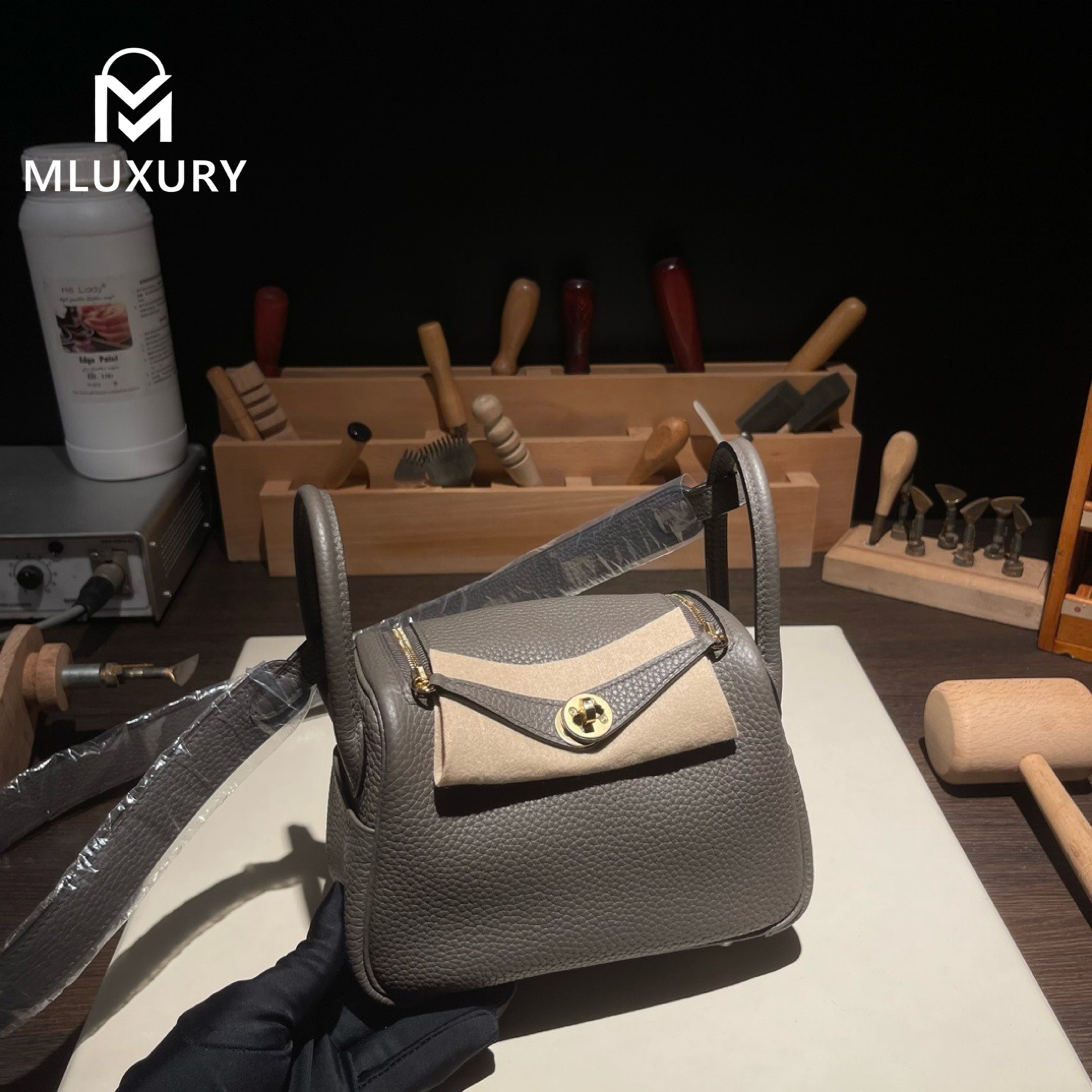 Hermès Mini Lindy II, TC leather, Pewter grey, Gold and Silver hardware