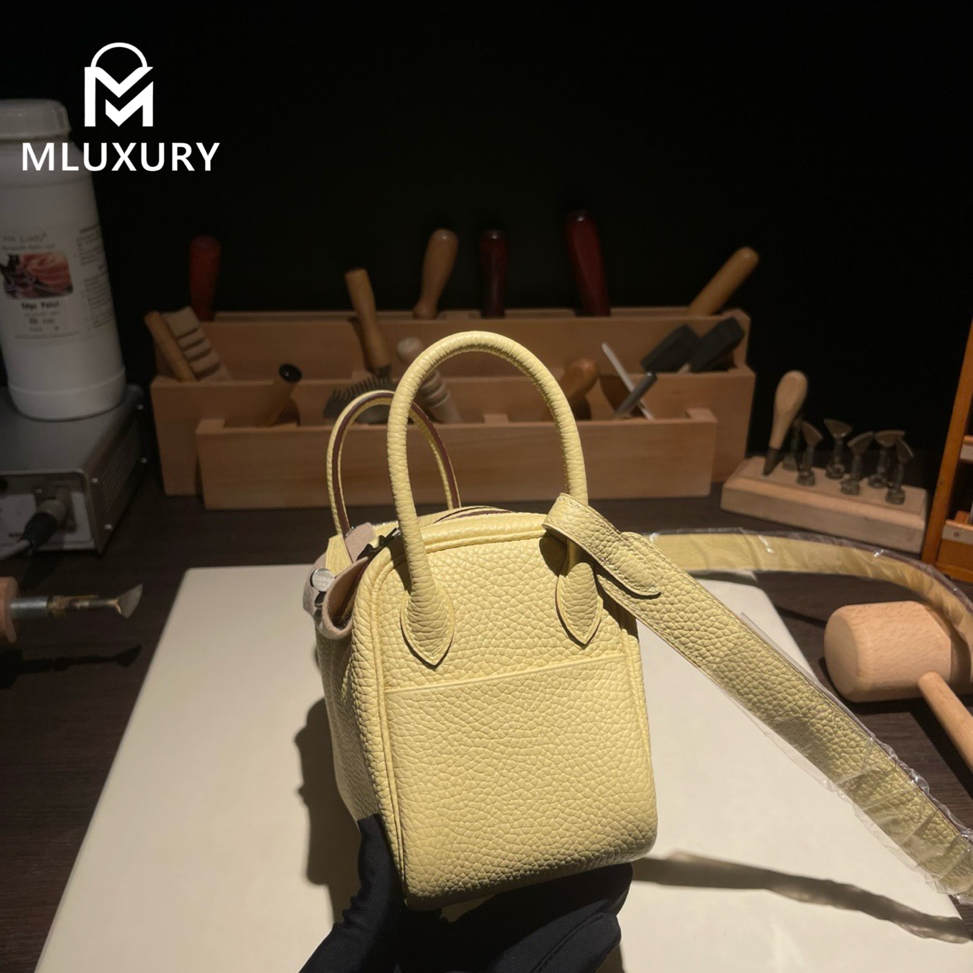 Hermès Mini Lindy II, TC leather, Gold chick design, Gold and Silver hardware