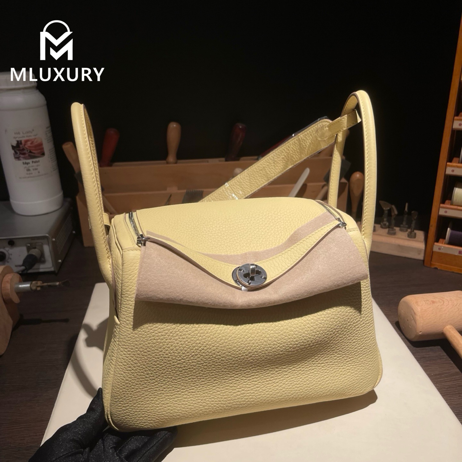 Hermès Lindy 26, French original Remy Carriat TC leather, light yellow, silver hardware