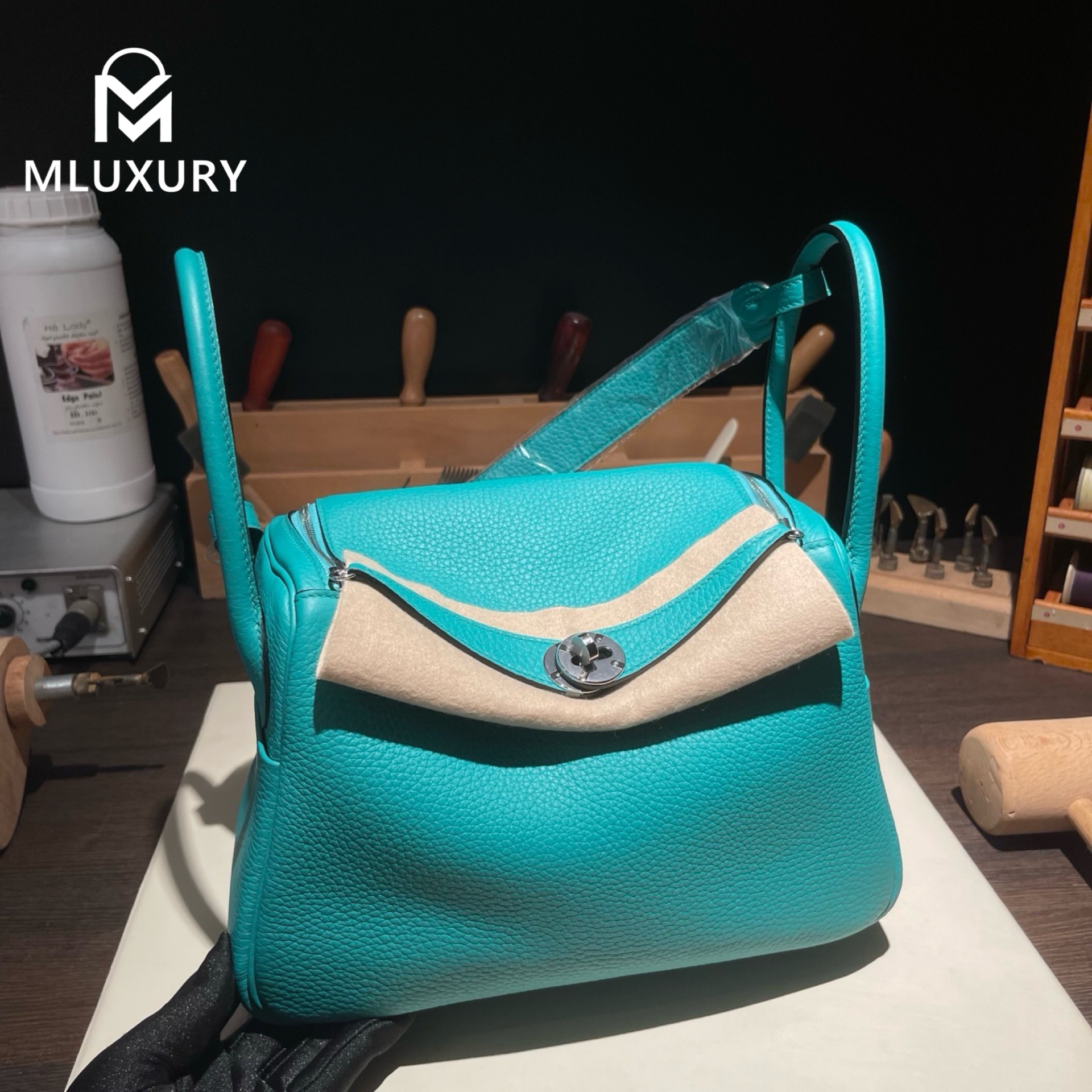 Hermès Lindy 26, French factory genuine Remy Carriat TC leather, Verona green, silver hardware