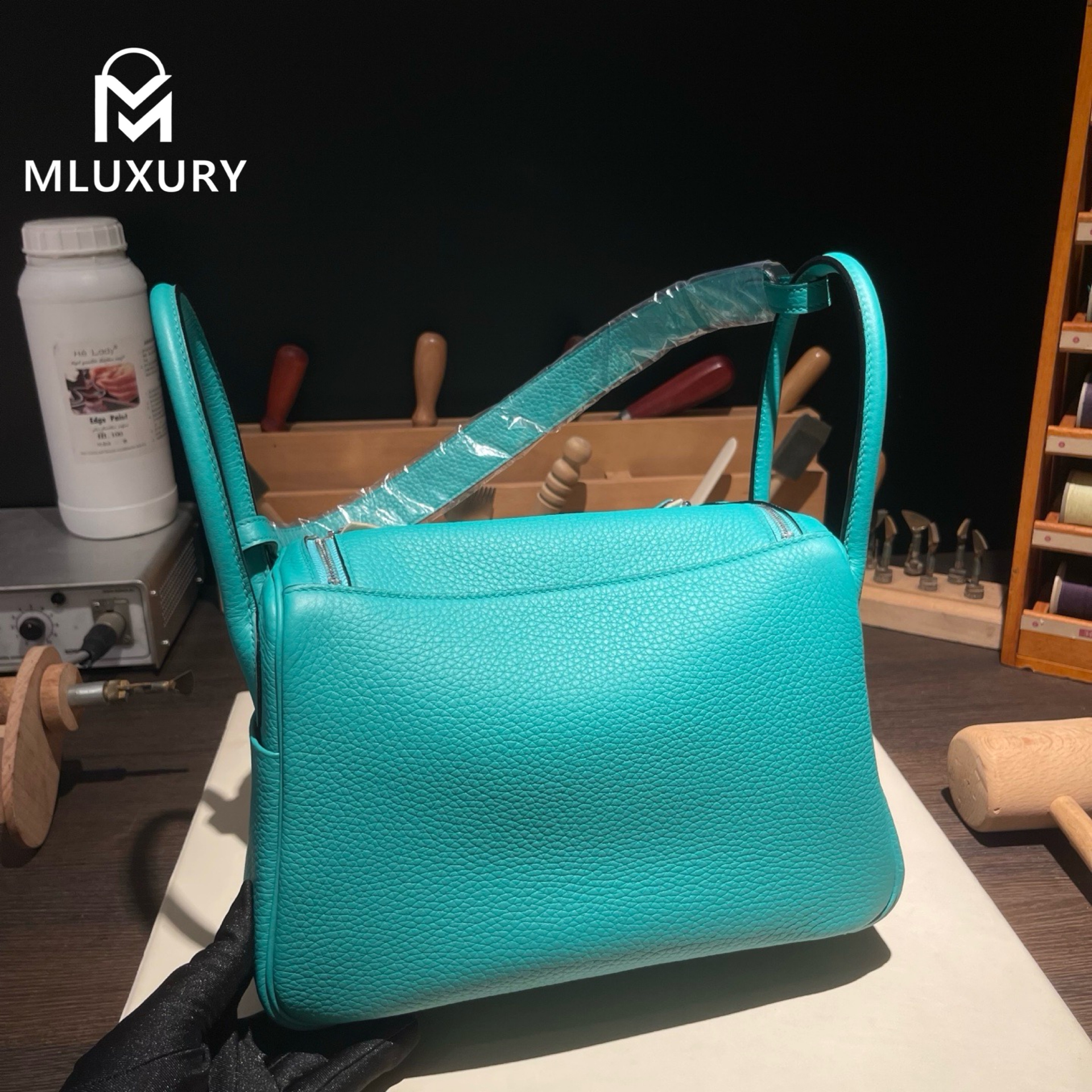 Hermès Lindy 26, French factory genuine Remy Carriat TC leather, Verona green, silver hardware