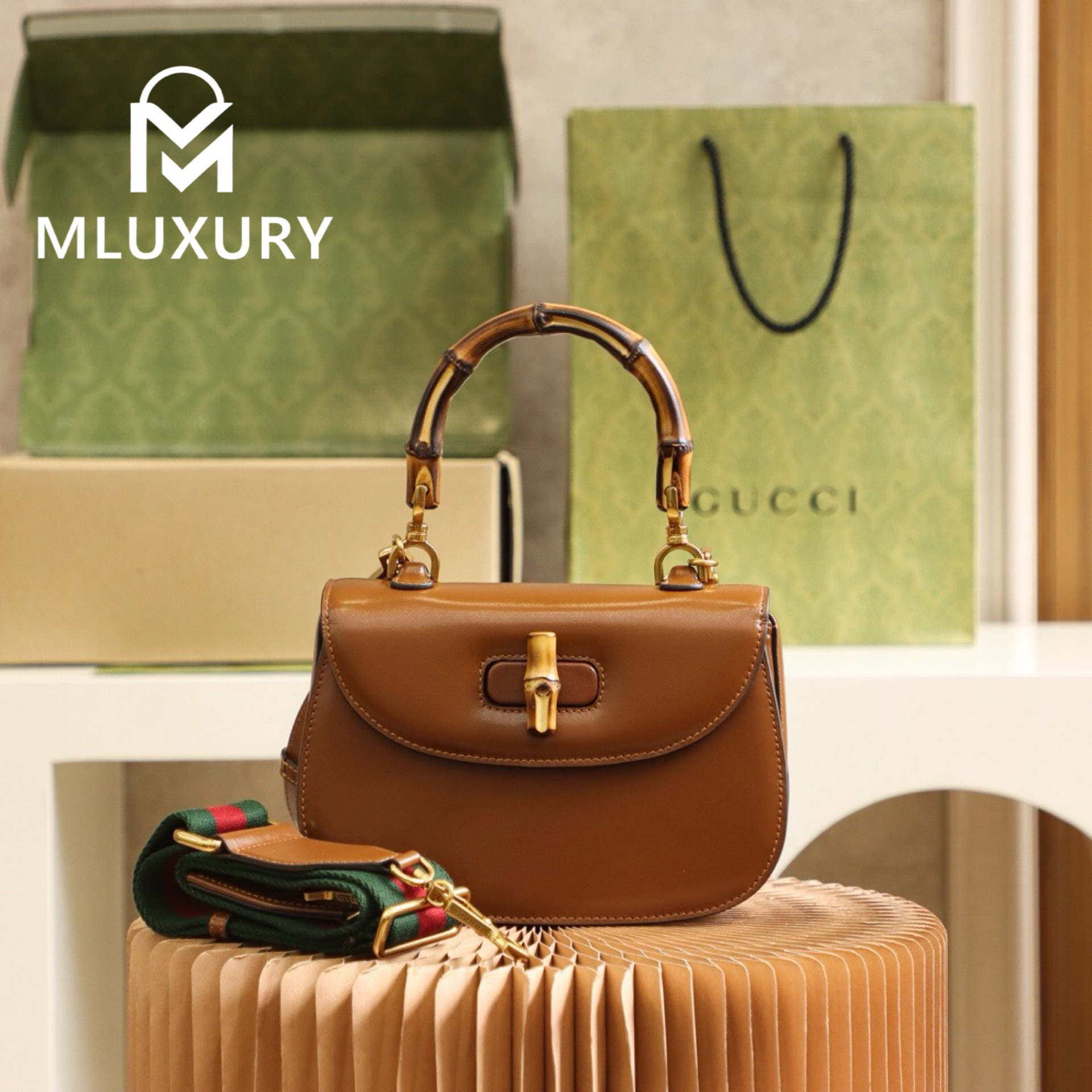 GUCCI Vintage Bamboo Handle Bag in Full Leather, Original Factory Leather, Brown