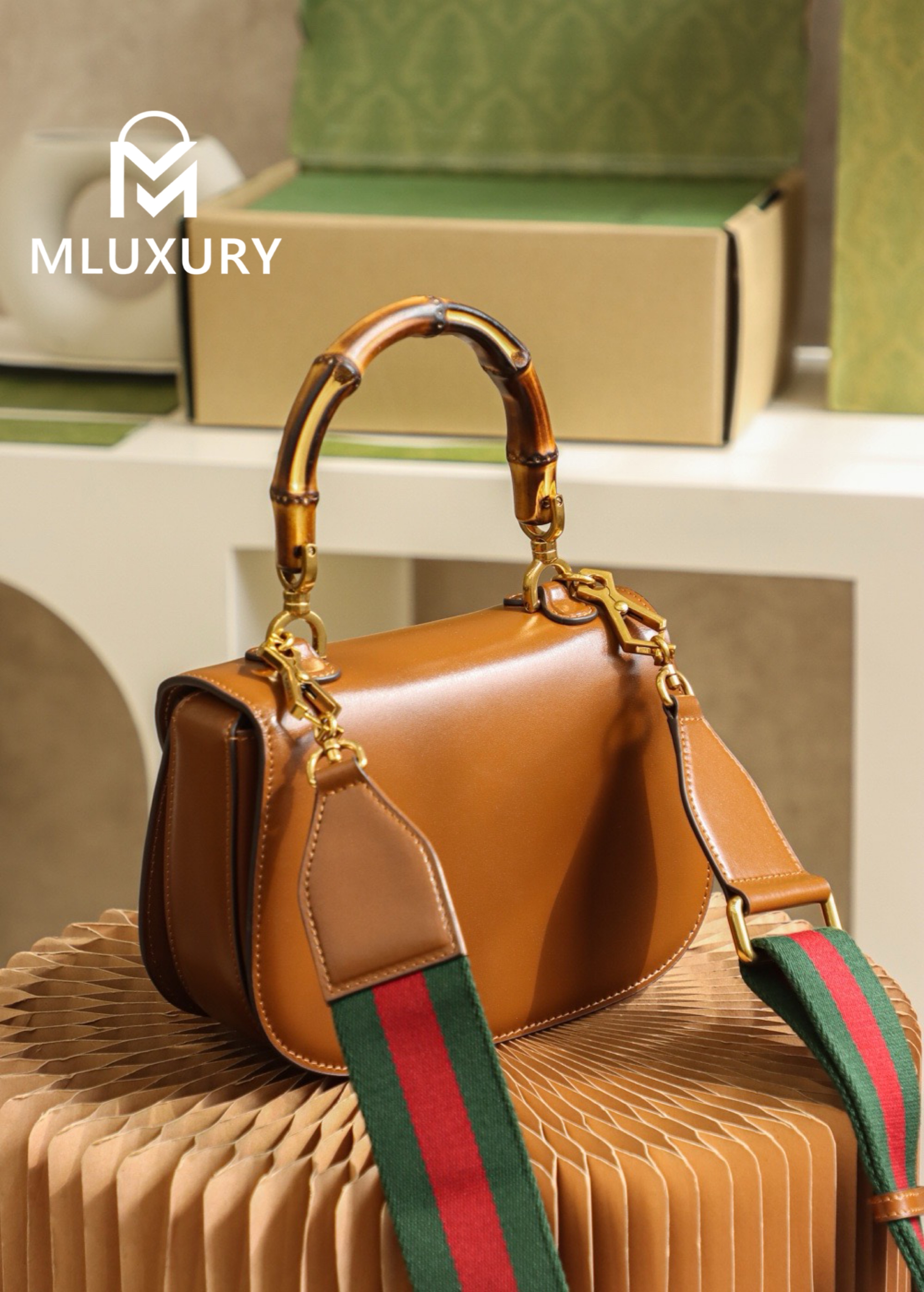 GUCCI Vintage Bamboo Handle Bag in Full Leather, Original Factory Leather, Brown