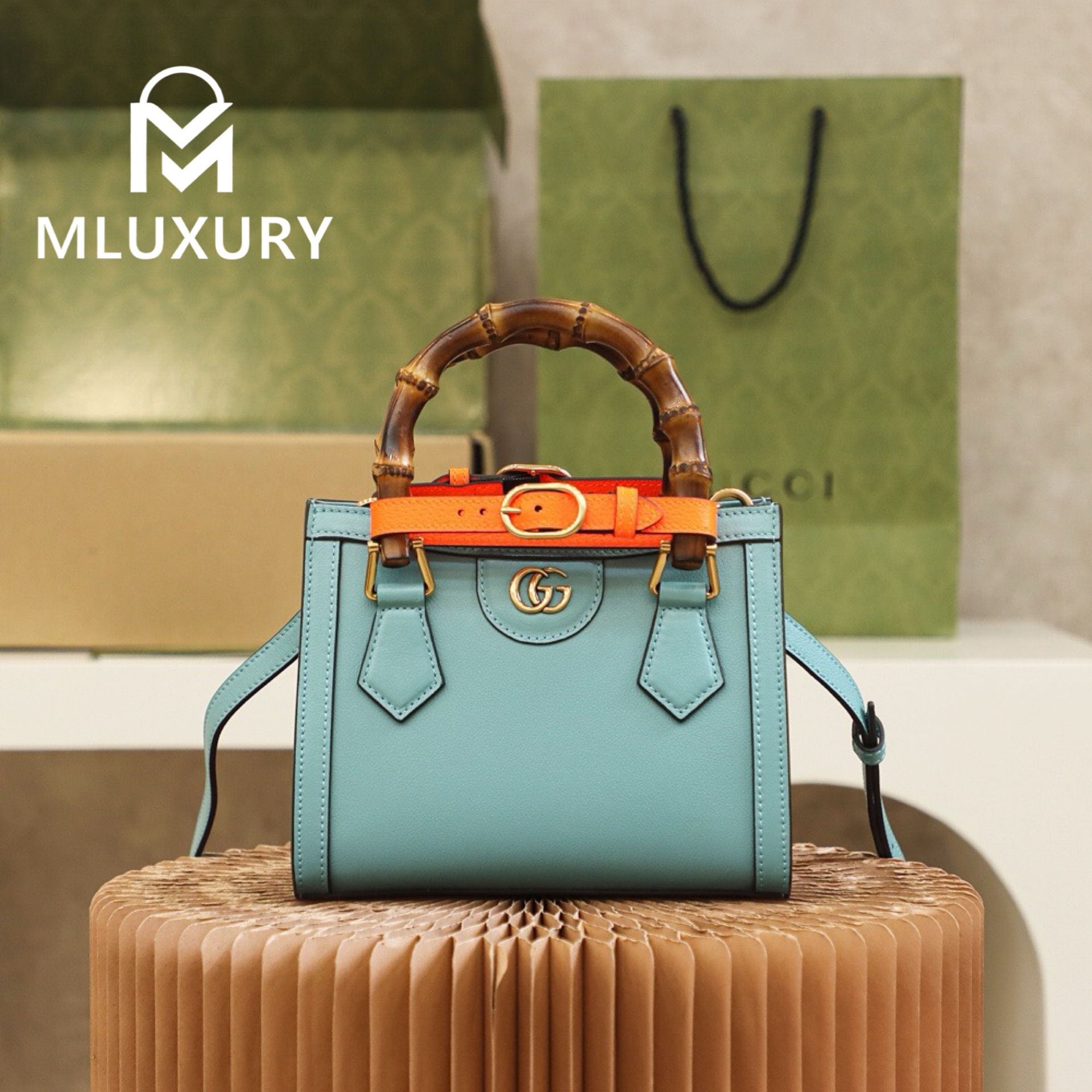GUCCI Diana Mini, Genuine leather, Blue