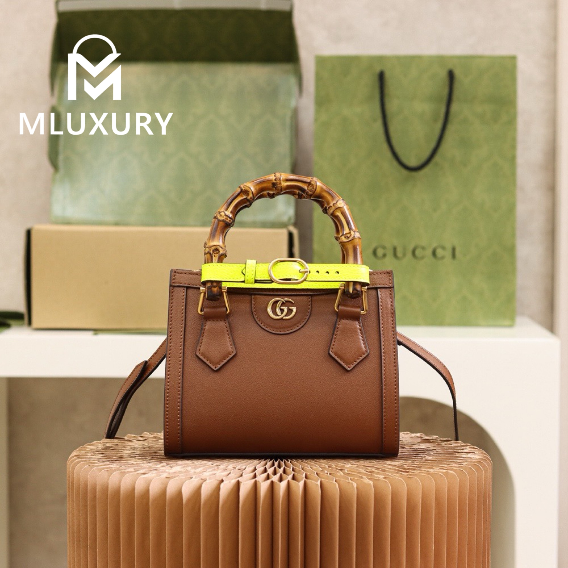 GUCCI Diana Mini, Genuine leather, Brown