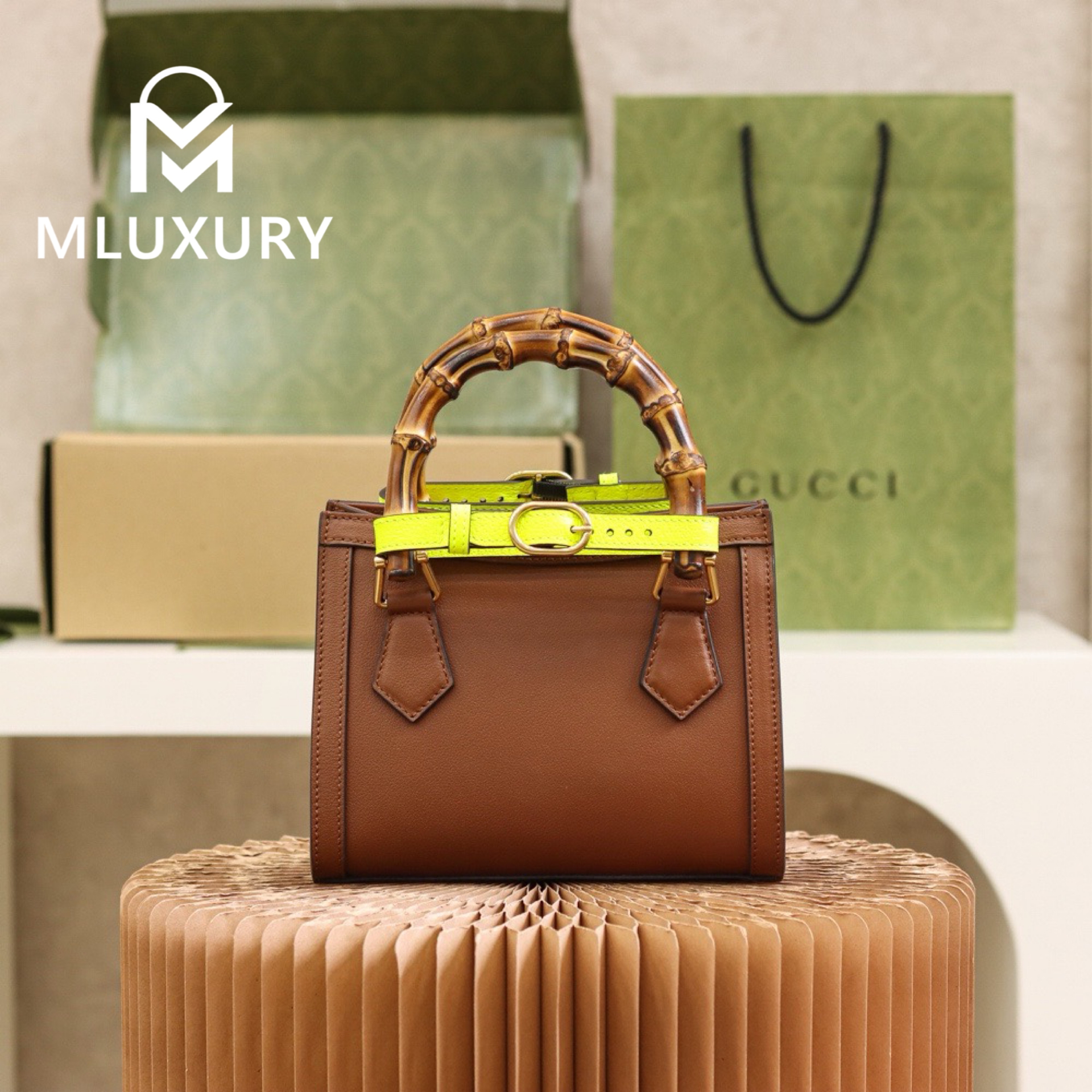 GUCCI Diana Mini, Genuine leather, Brown